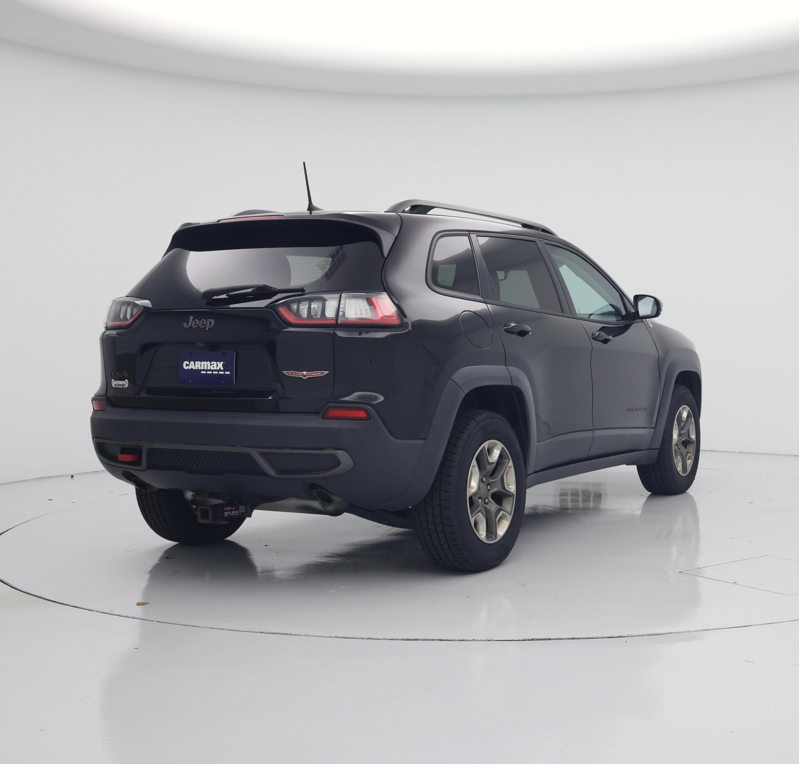 Thumbnail: 2019 Jeep Cherokee - 8