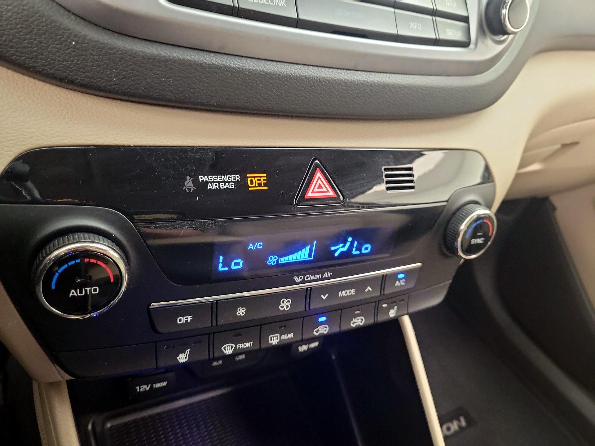 Thumbnail: 2016 Hyundai Tucson - 17