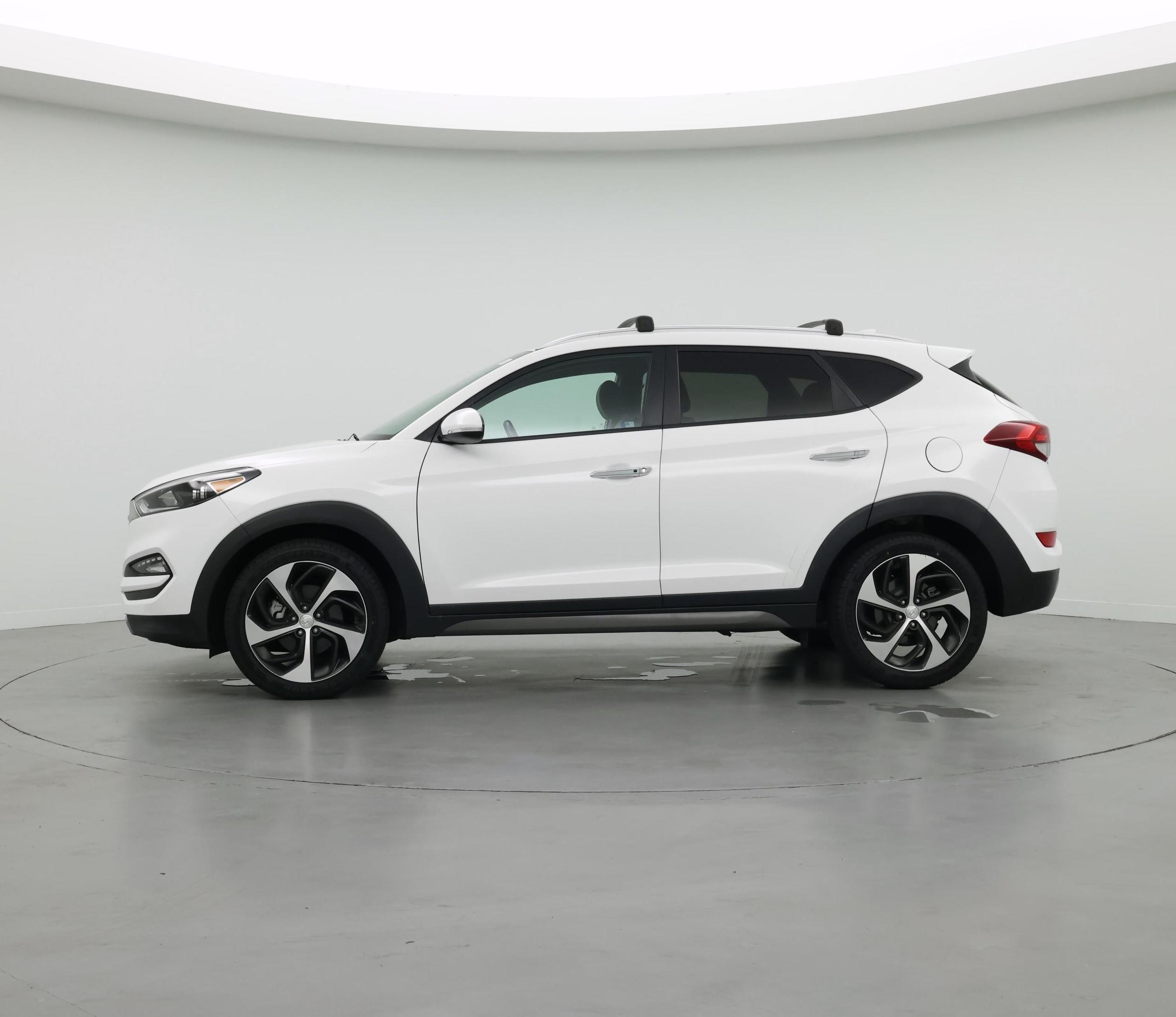 Thumbnail: 2016 Hyundai Tucson - 3