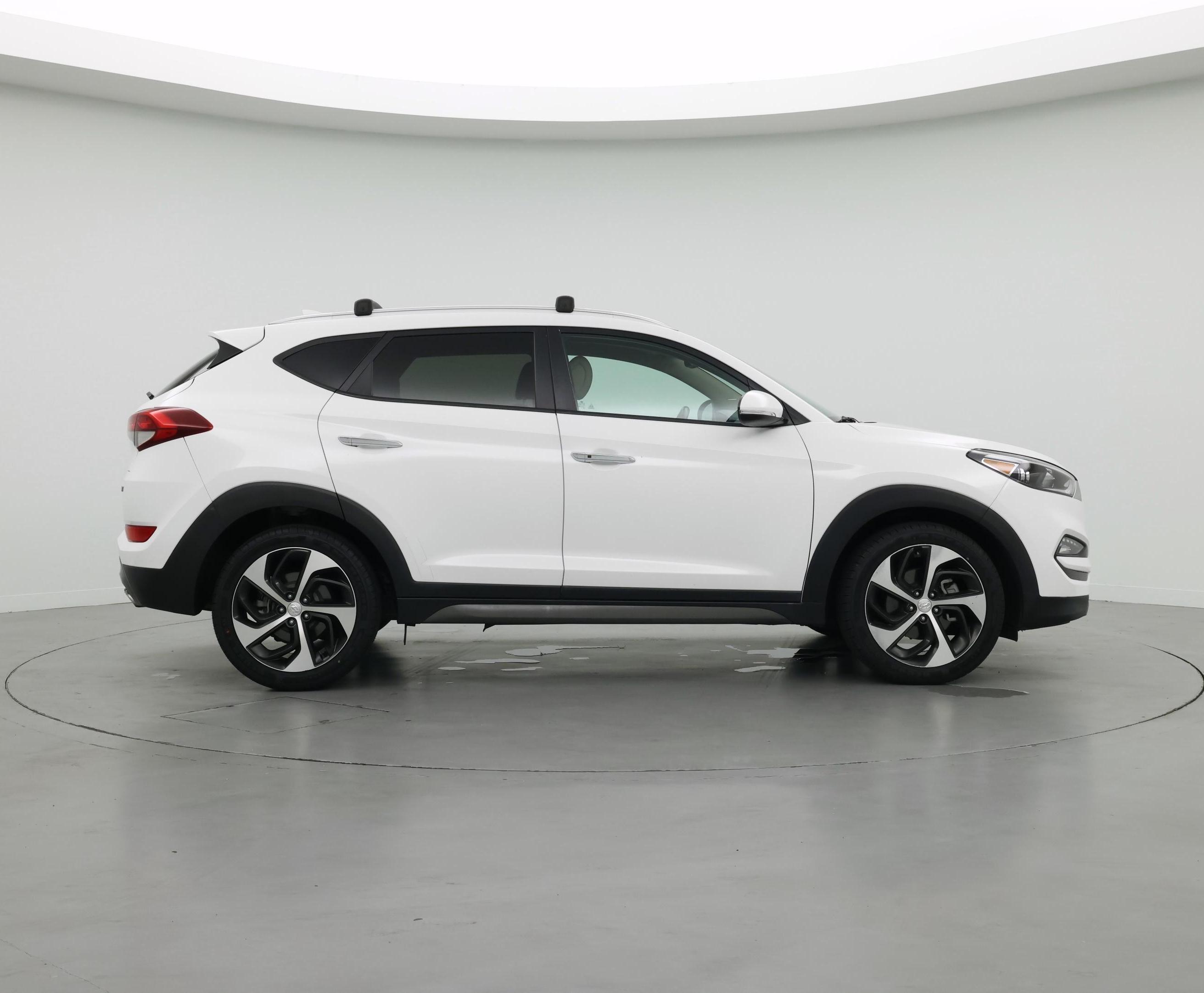 Thumbnail: 2016 Hyundai Tucson - 7
