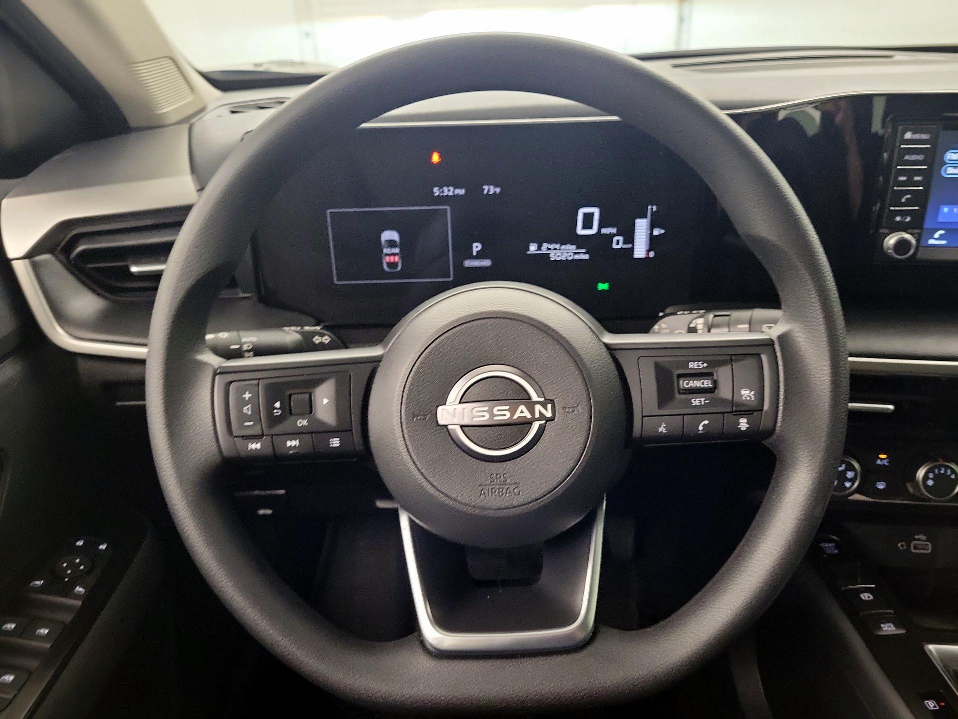 Thumbnail: 2025 Nissan Kicks - 10