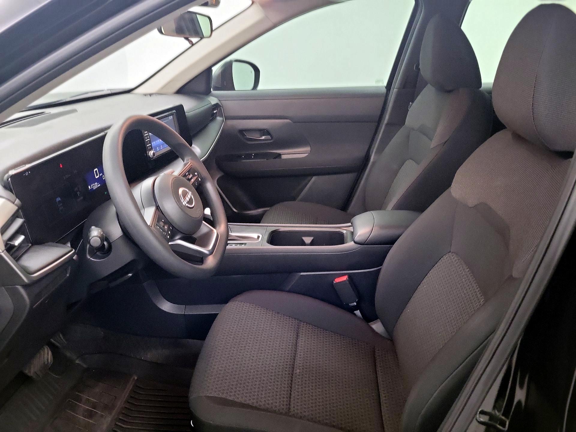 Thumbnail: 2025 Nissan Kicks - 11