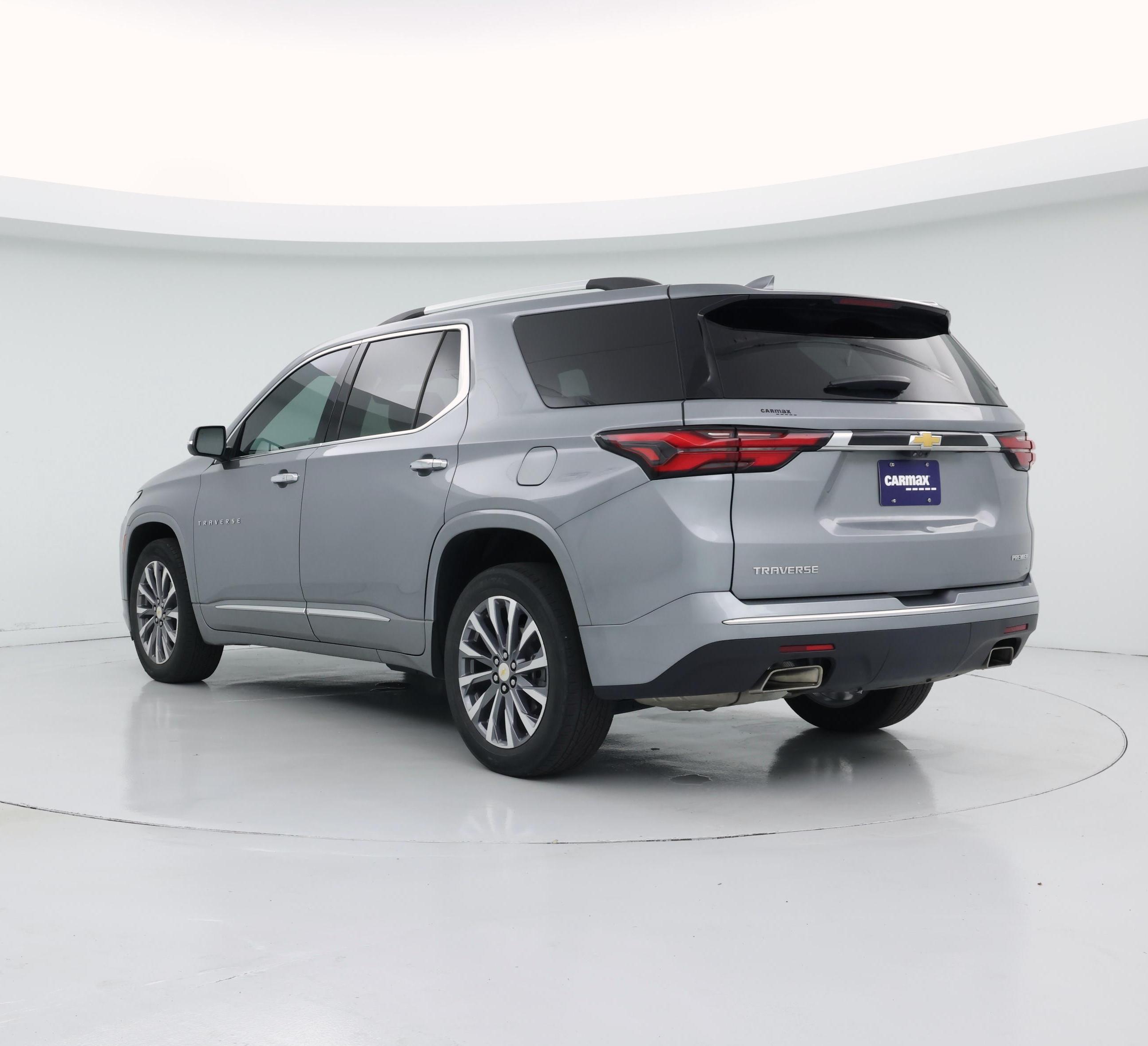 Thumbnail: 2023 Chevrolet Traverse - 2
