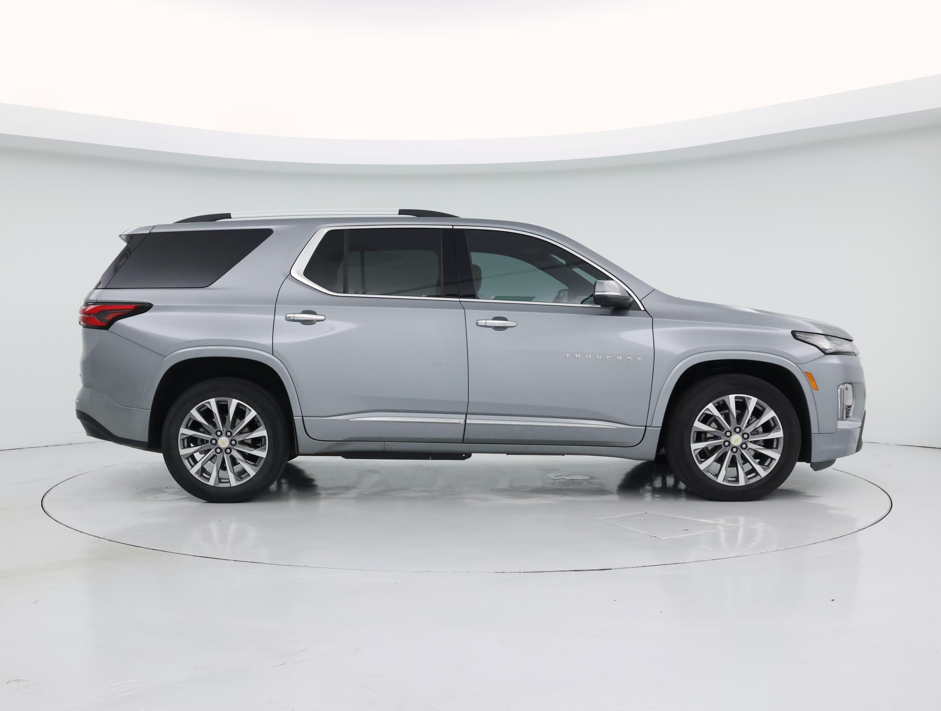 Thumbnail: 2023 Chevrolet Traverse - 7