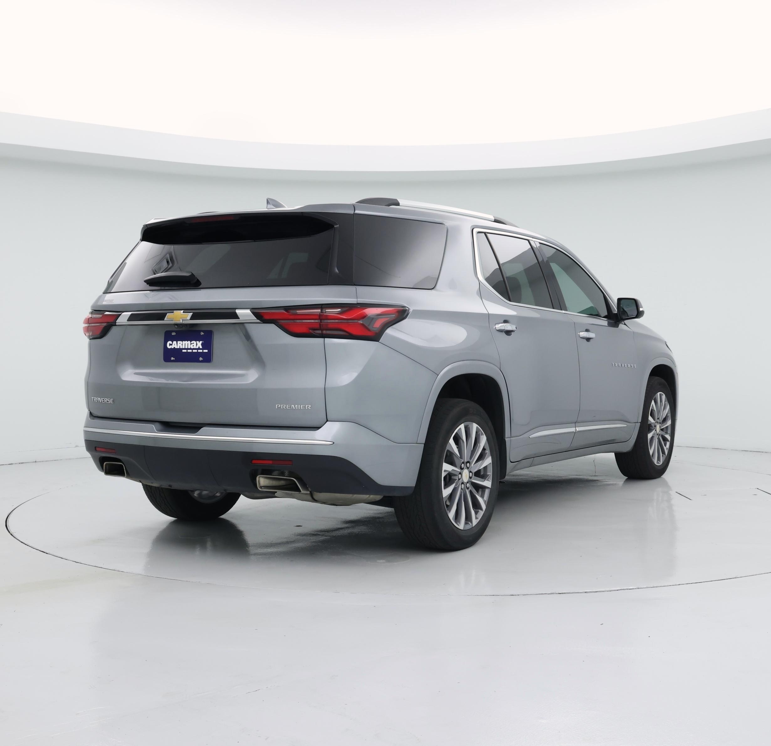 Thumbnail: 2023 Chevrolet Traverse - 8