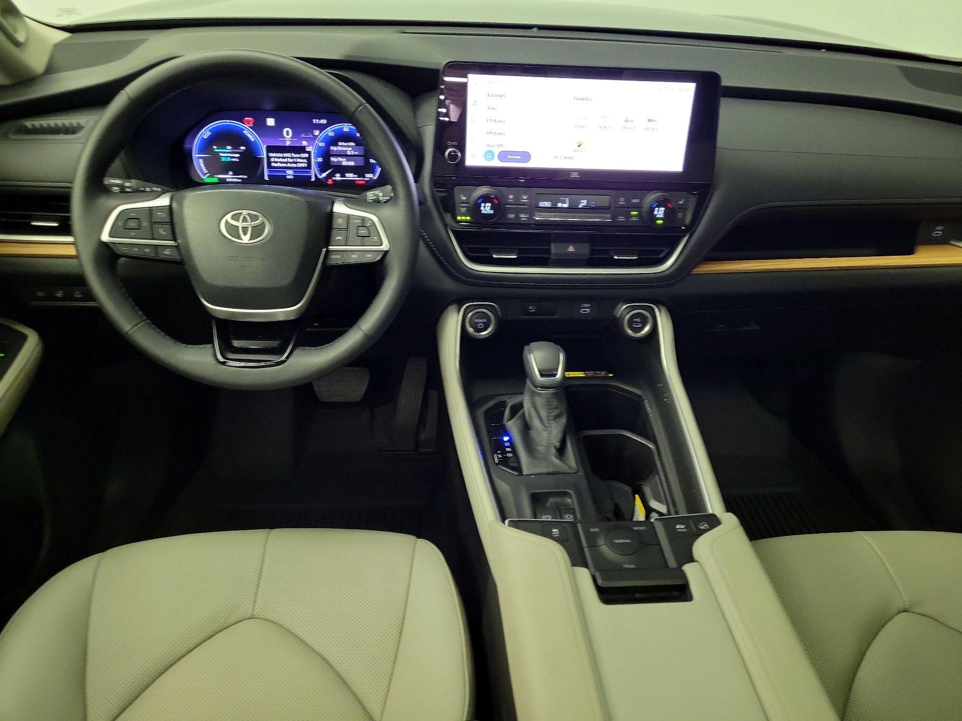 Thumbnail: 2025 Toyota Highlander - 9