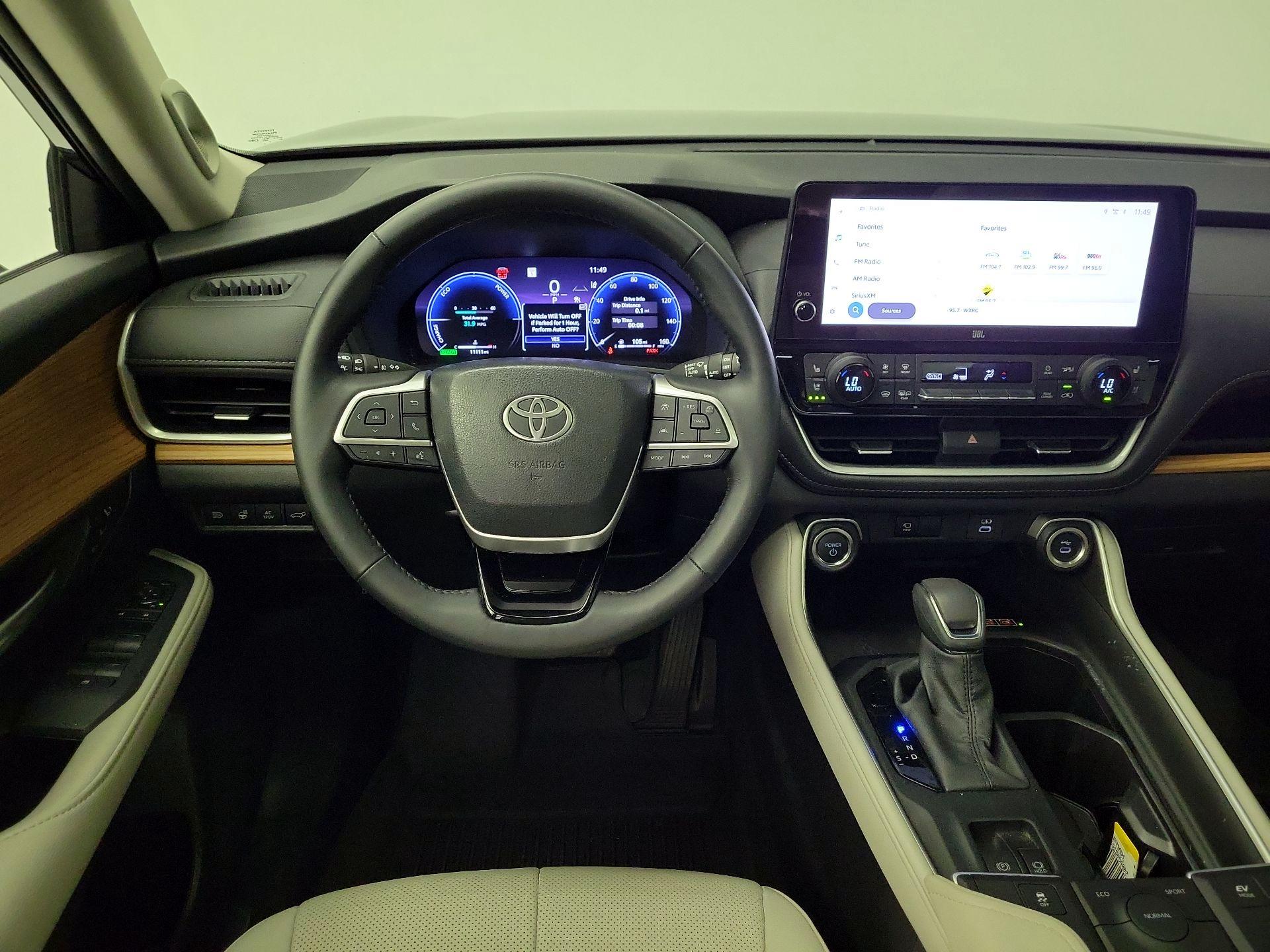 Thumbnail: 2025 Toyota Highlander - 10