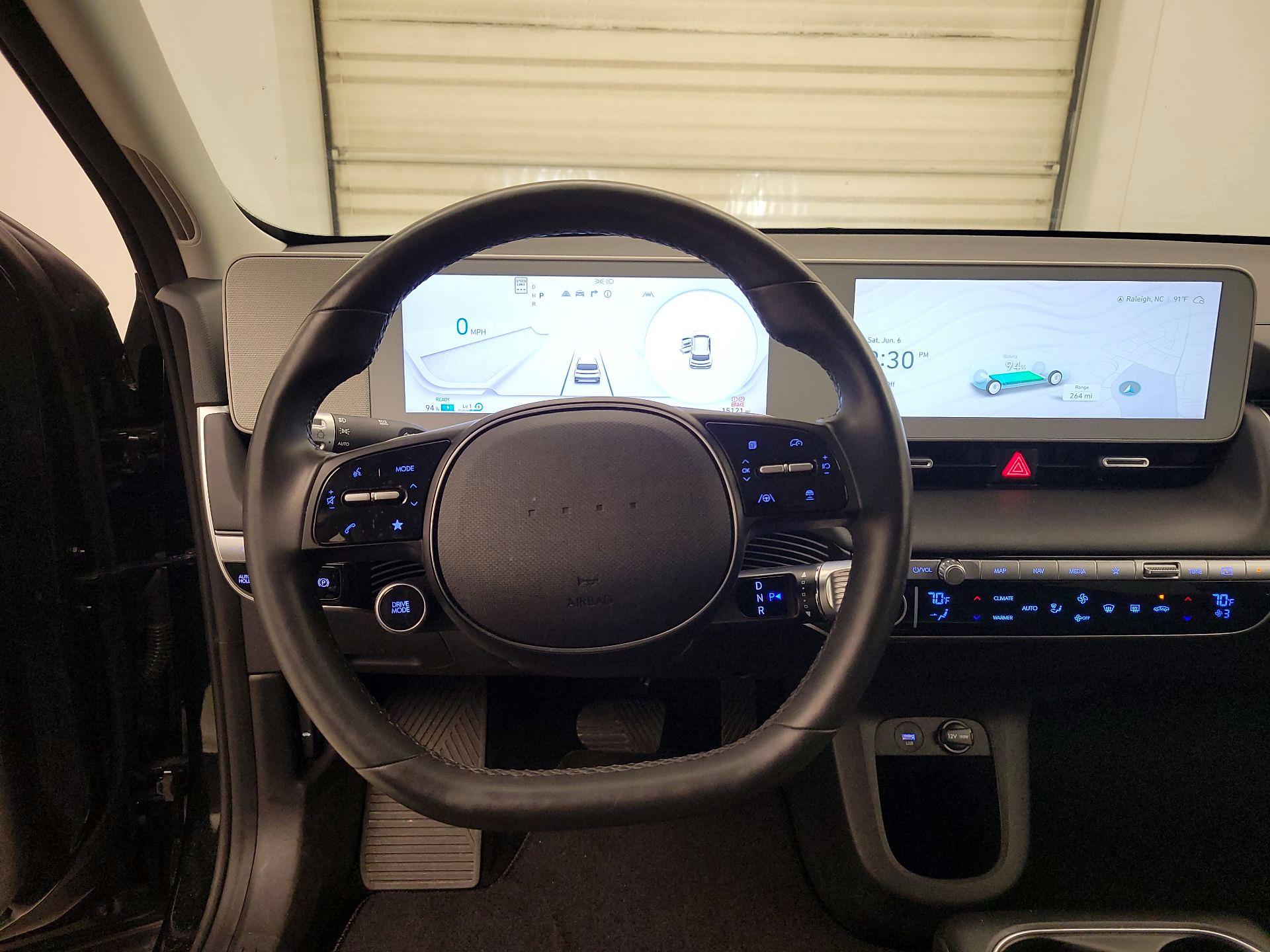 Thumbnail: 2023 Hyundai Ioniq 5 - 10