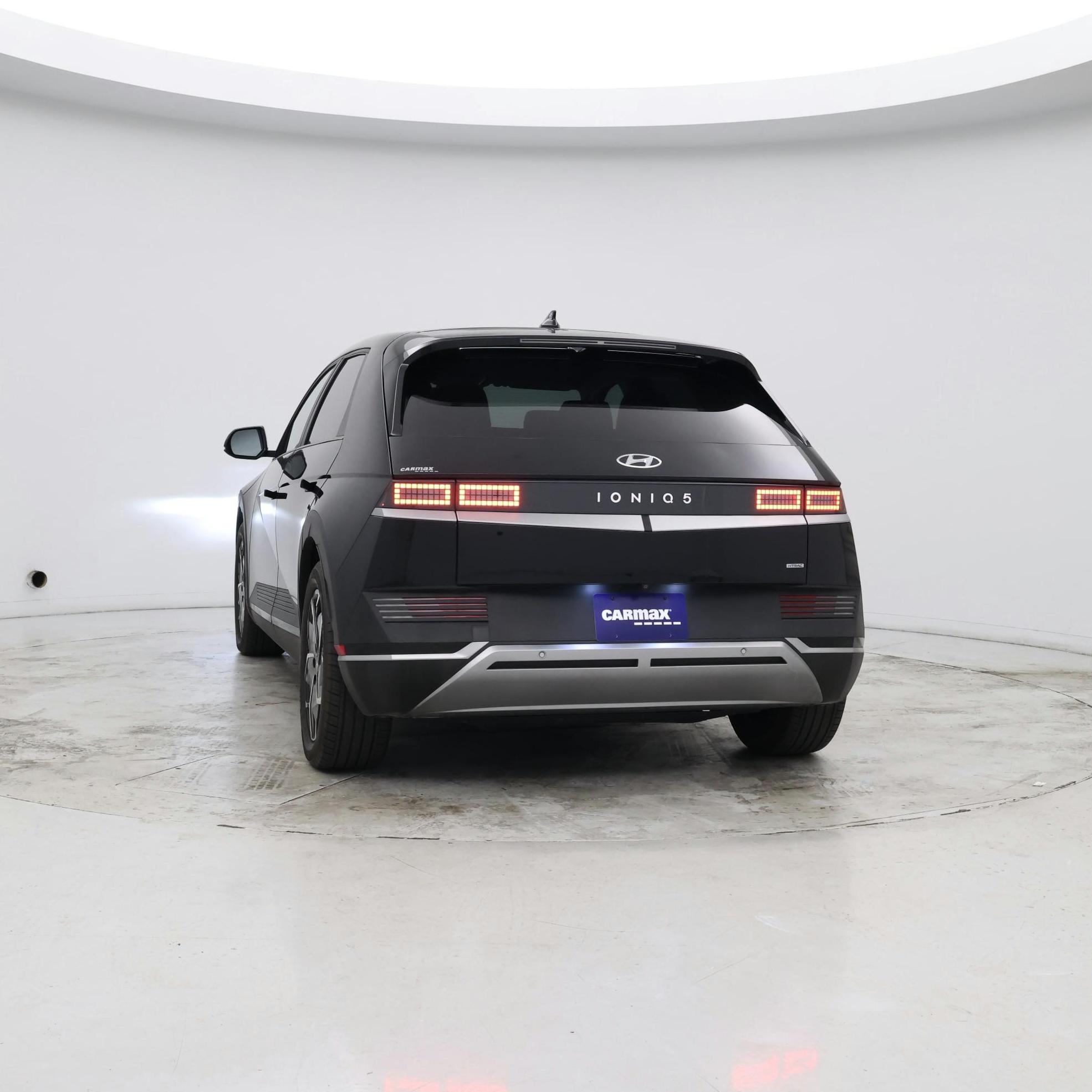 Thumbnail: 2023 Hyundai Ioniq 5 - 6