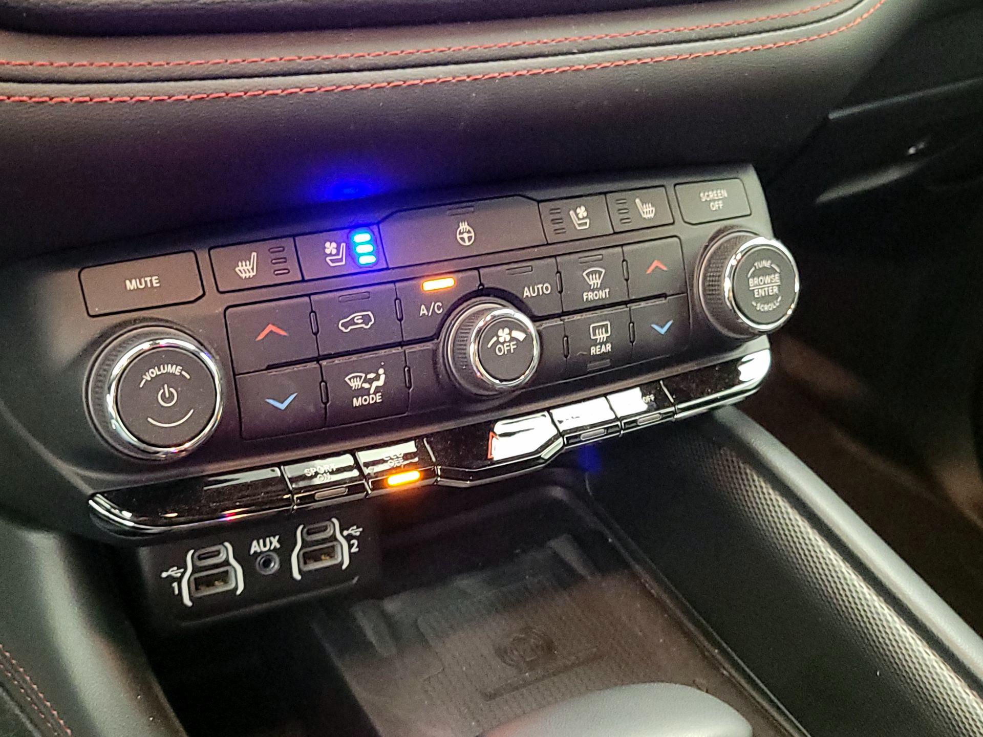 Thumbnail: 2023 Dodge Durango - 16