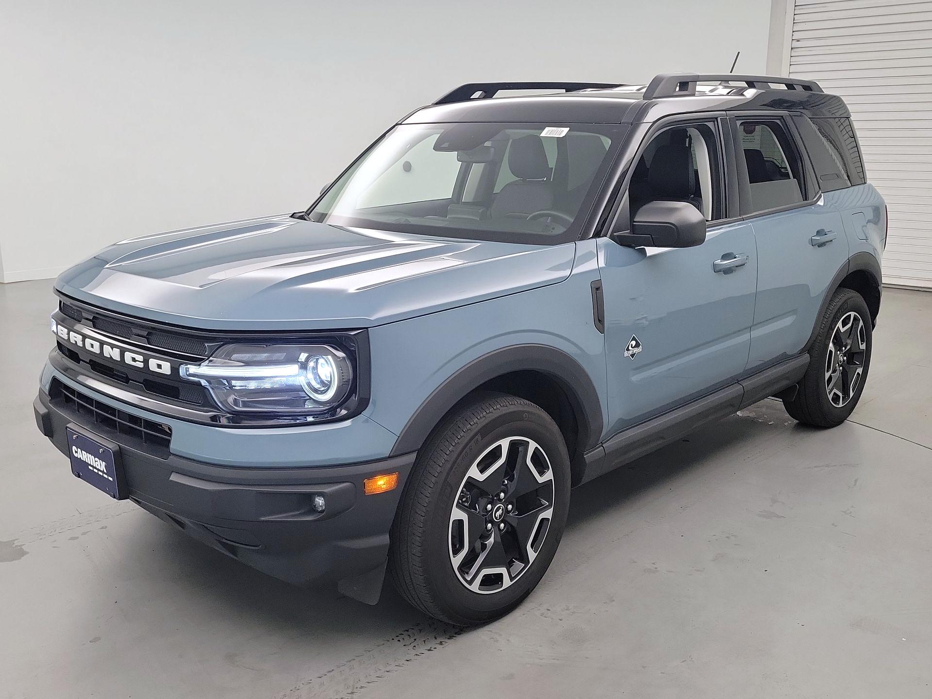 Thumbnail: 2023 Ford Bronco Sport - 3