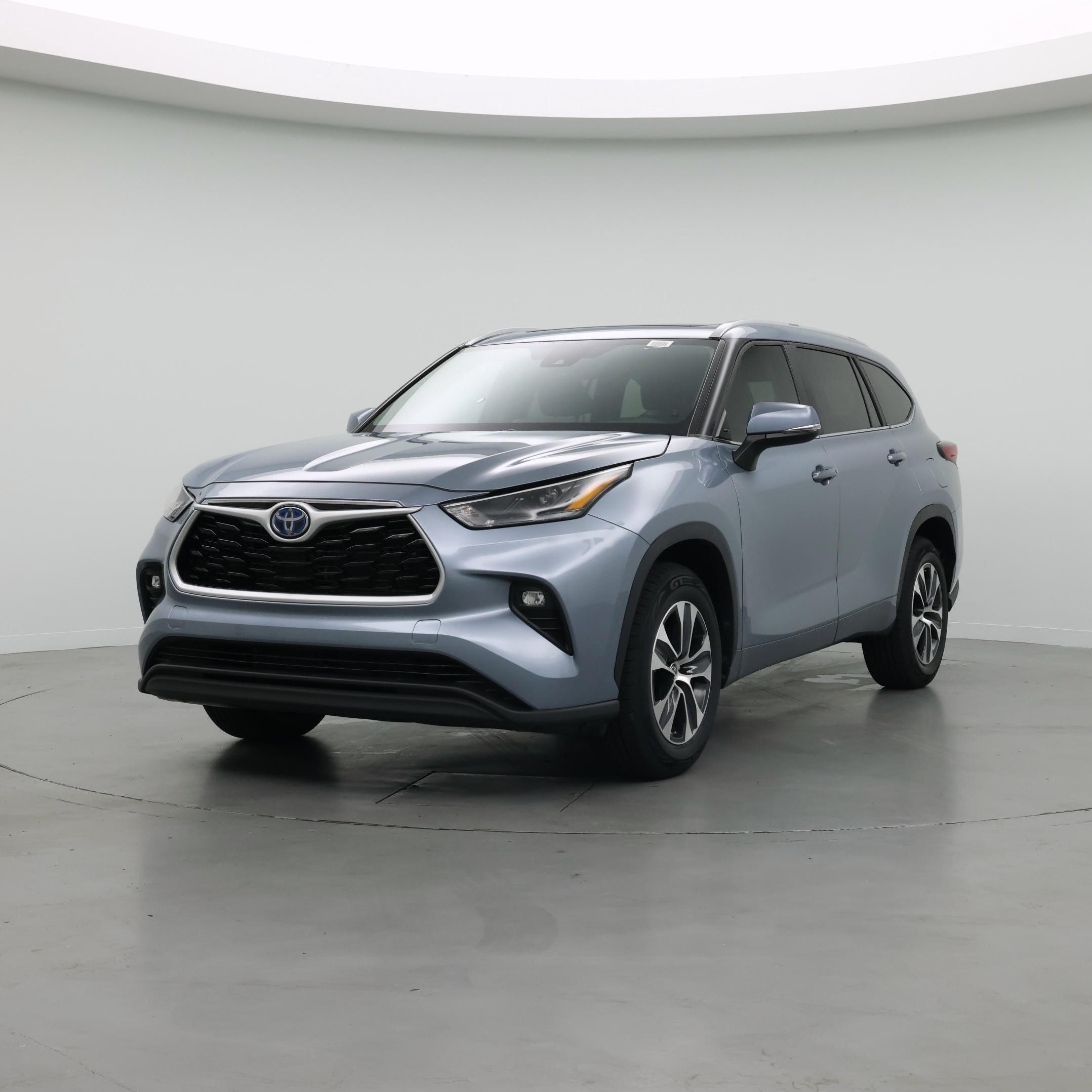 Thumbnail: 2023 Toyota Highlander - 4