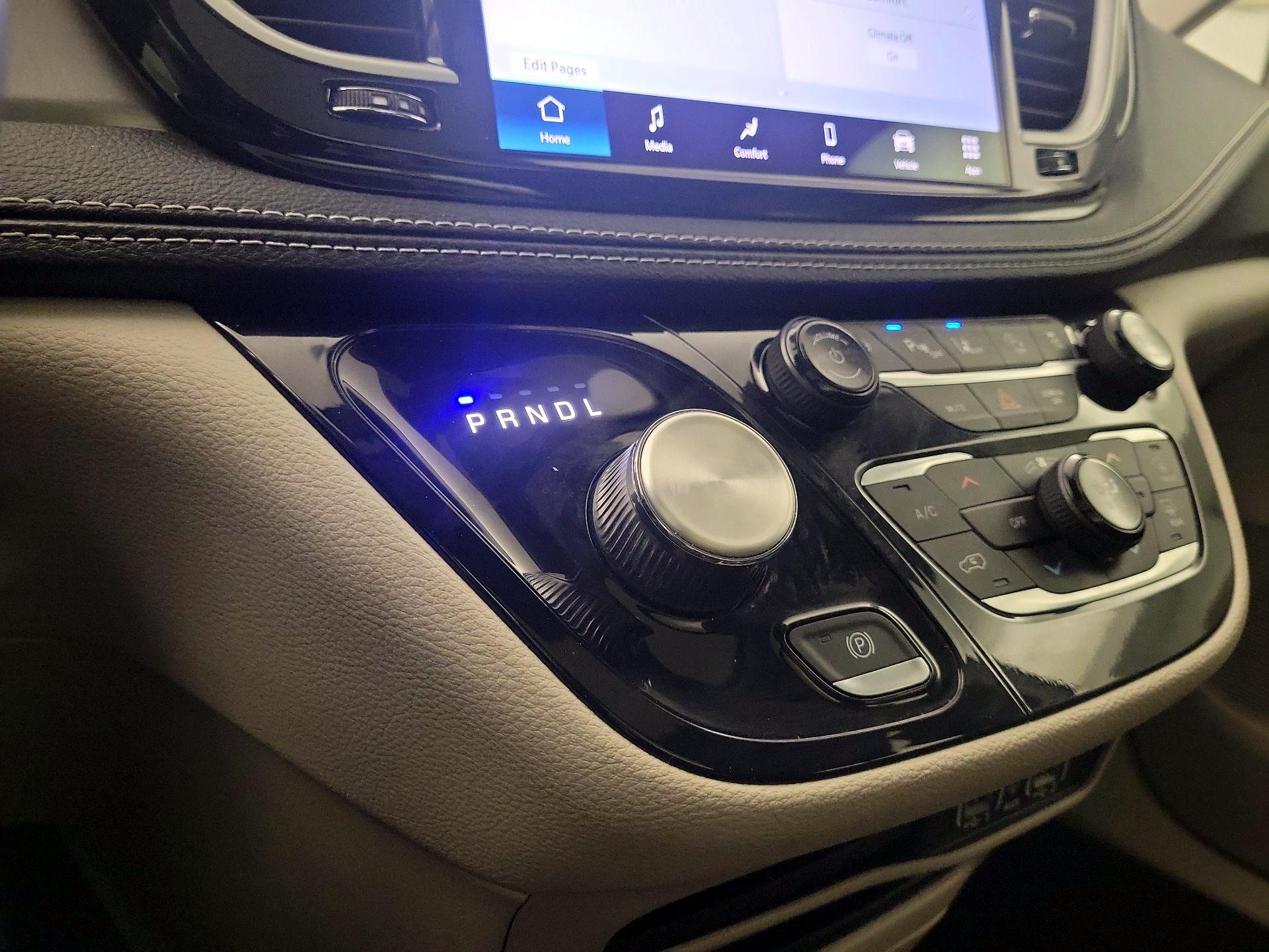 Thumbnail: 2024 Chrysler Pacifica - 17