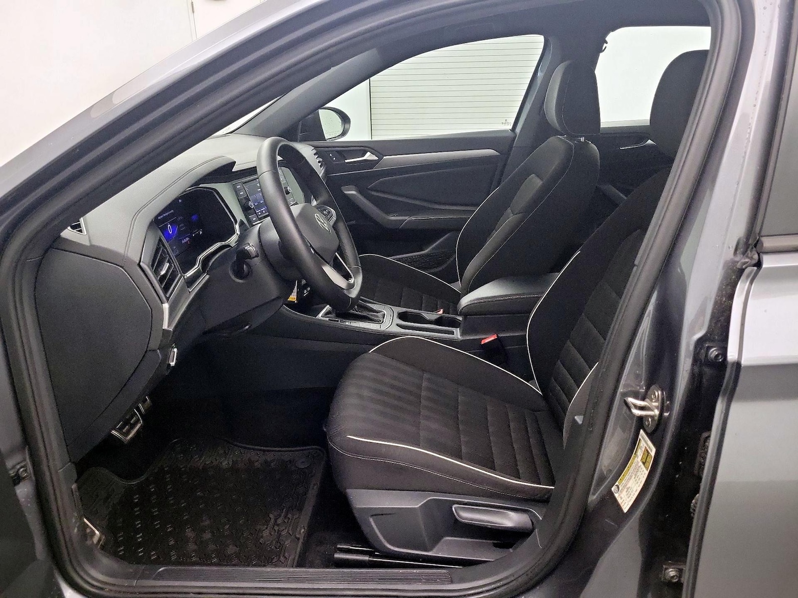 2024 Volkswagen Jetta Sport - Photo 12