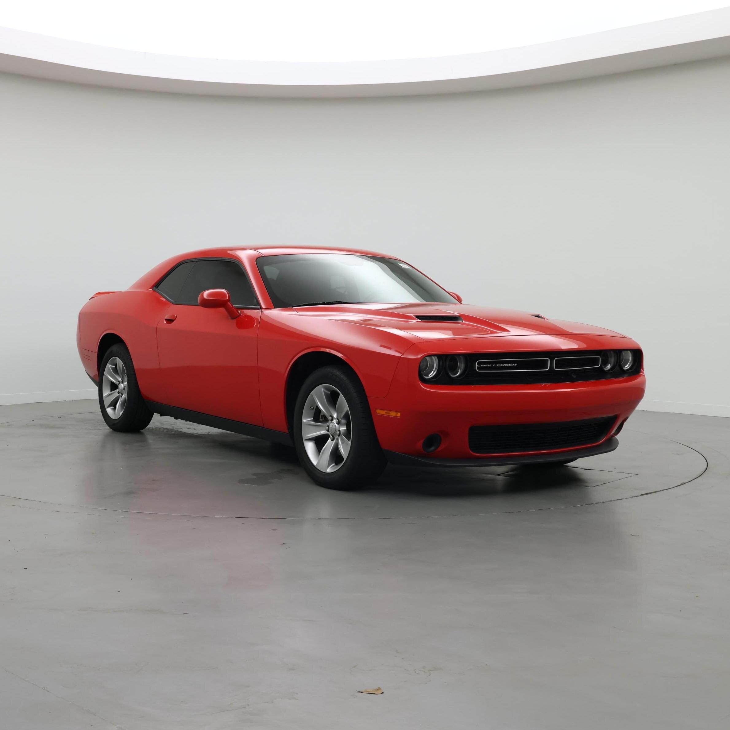 Red 2022 Dodge Challenger SXT RWD Coupe Rear-Wheel Drive Automatic