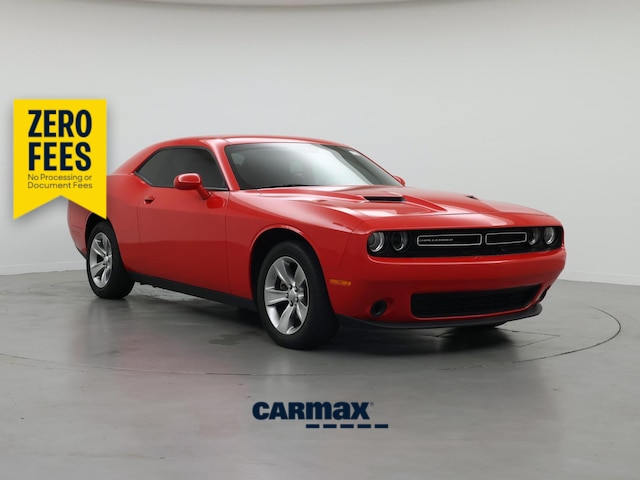 Red 2022 Dodge Challenger SXT RWD Coupe Rear-Wheel Drive Automatic
