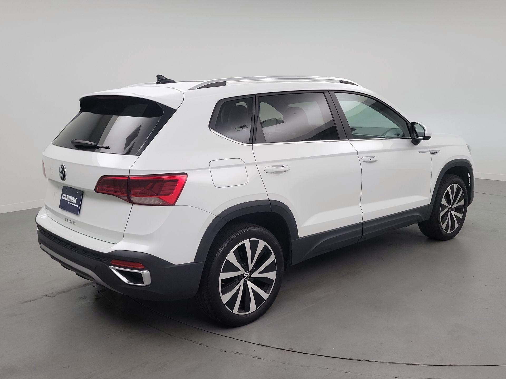 Thumbnail: 2023 Volkswagen Taos - 5