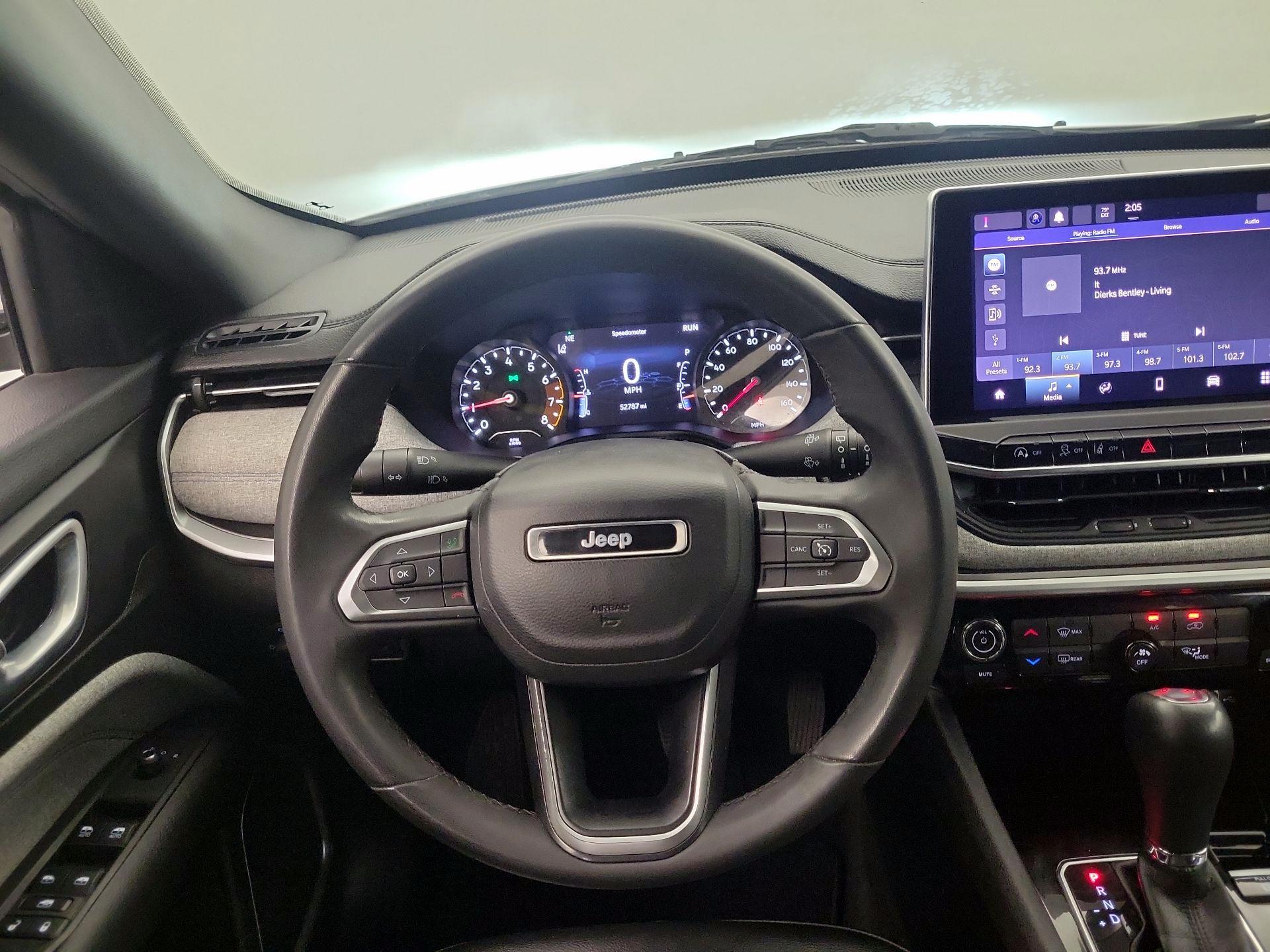 Thumbnail: 2023 Jeep Compass - 10