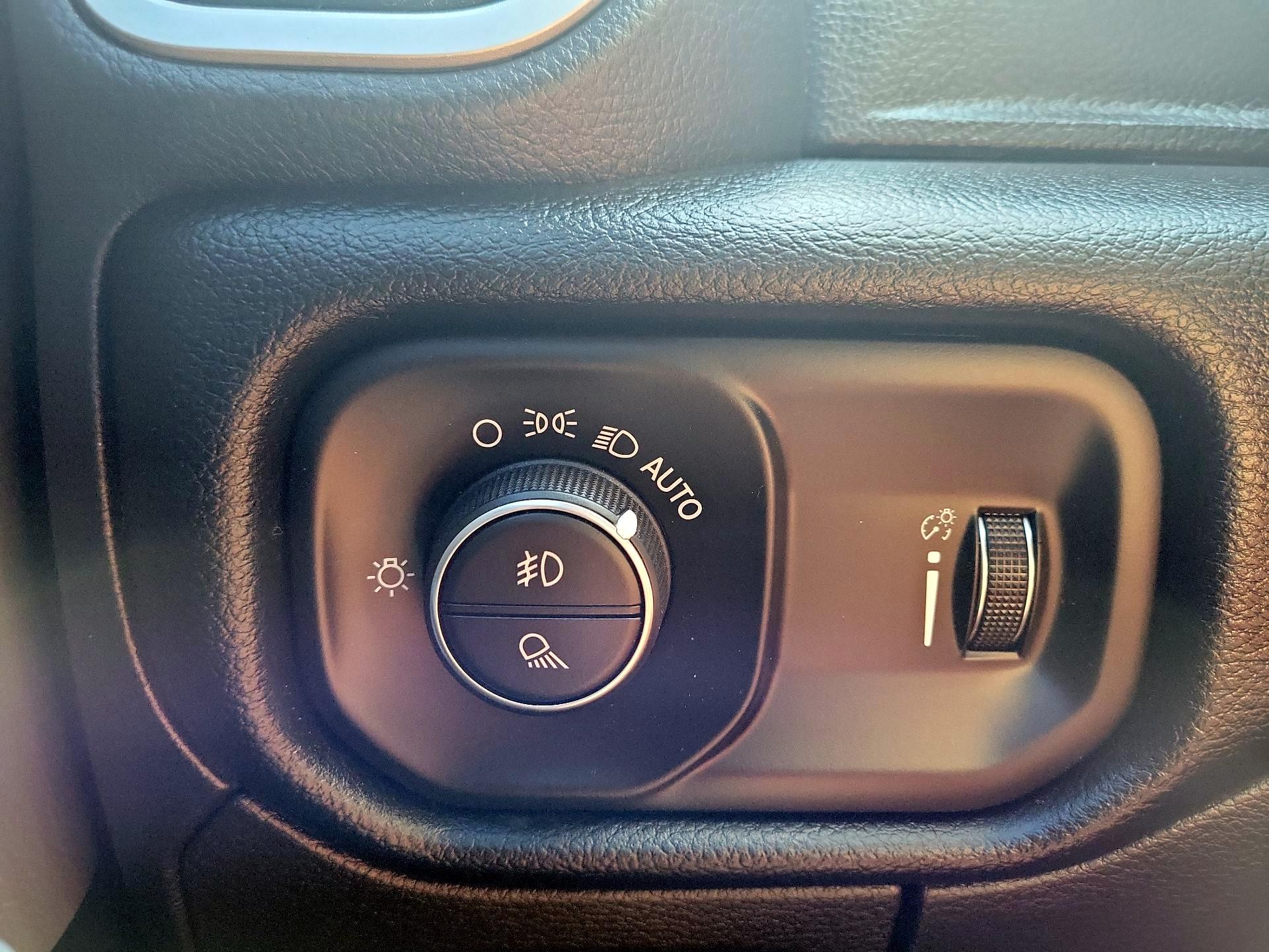 Thumbnail: 2021 RAM 1500 - 13