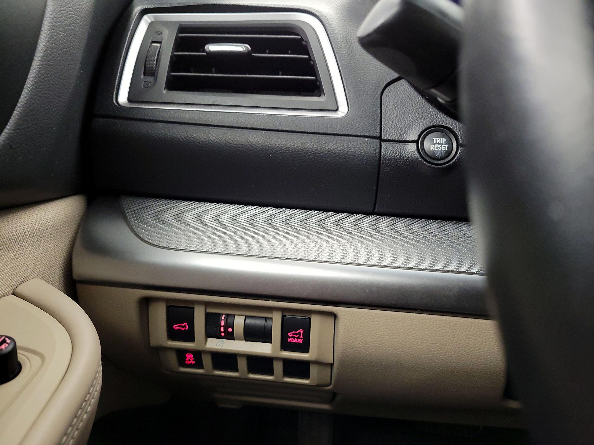 Thumbnail: 2016 Subaru Outback - 13