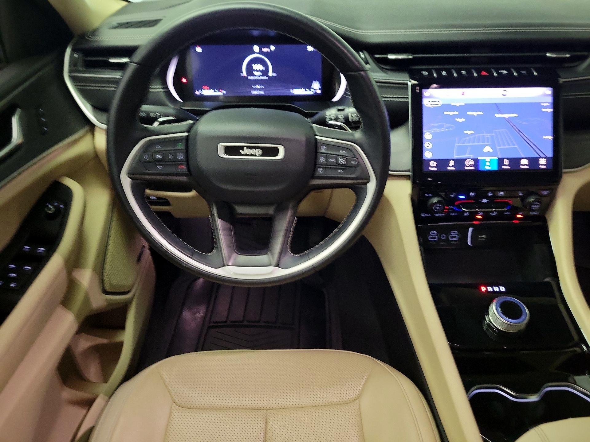 Thumbnail: 2022 Jeep Grand Cherokee - 10