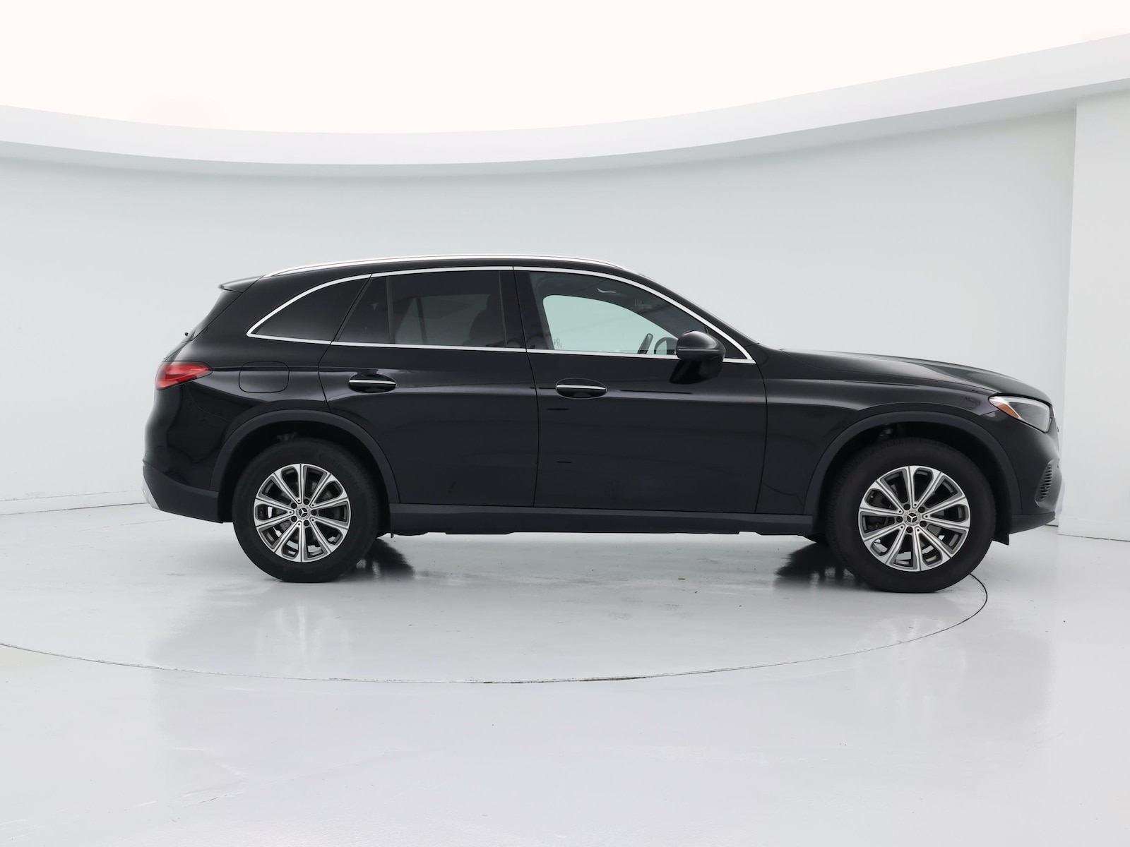 2024 Mercedes-Benz GLC GLC 300 - Photo 8