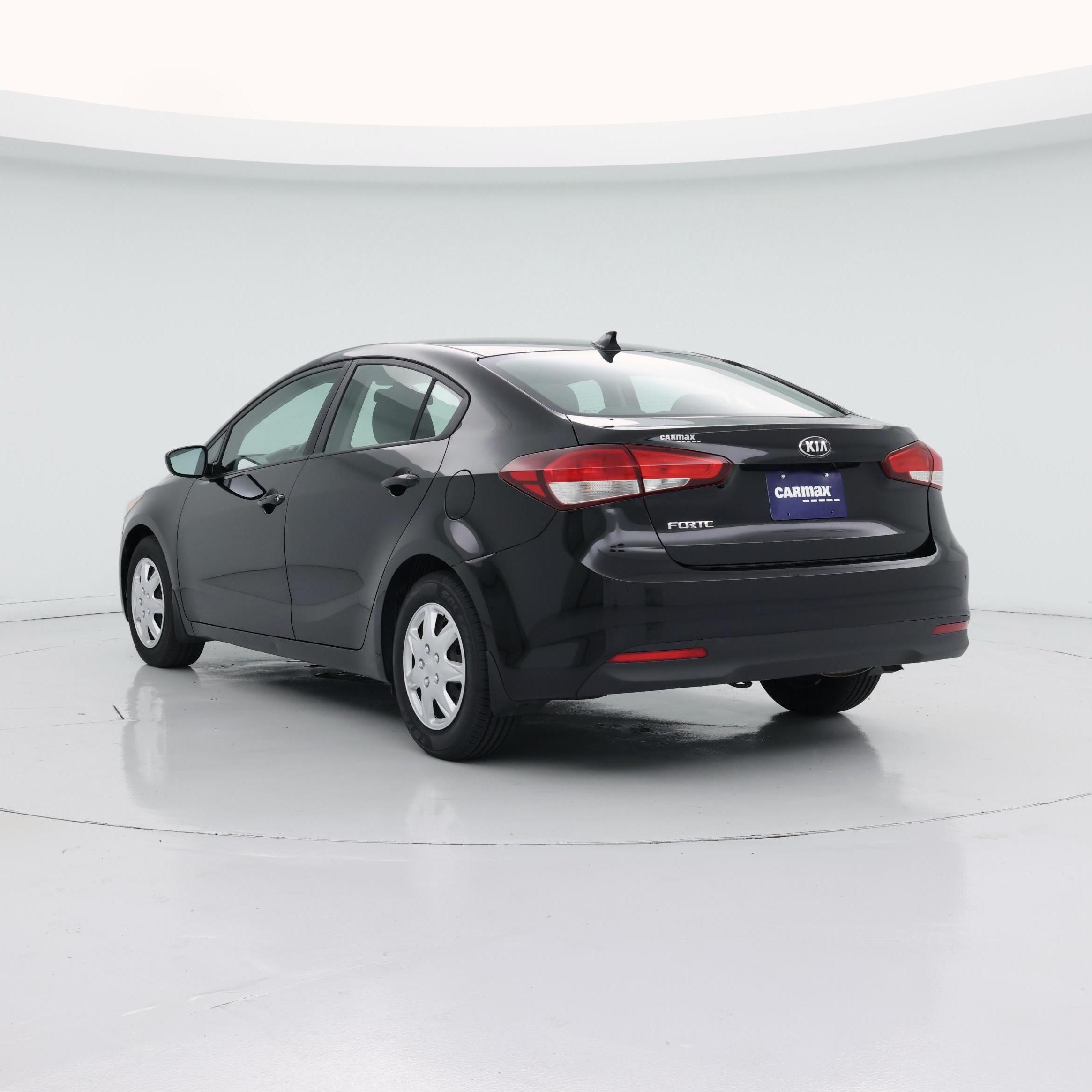 Thumbnail: 2017 Kia Forte - 2