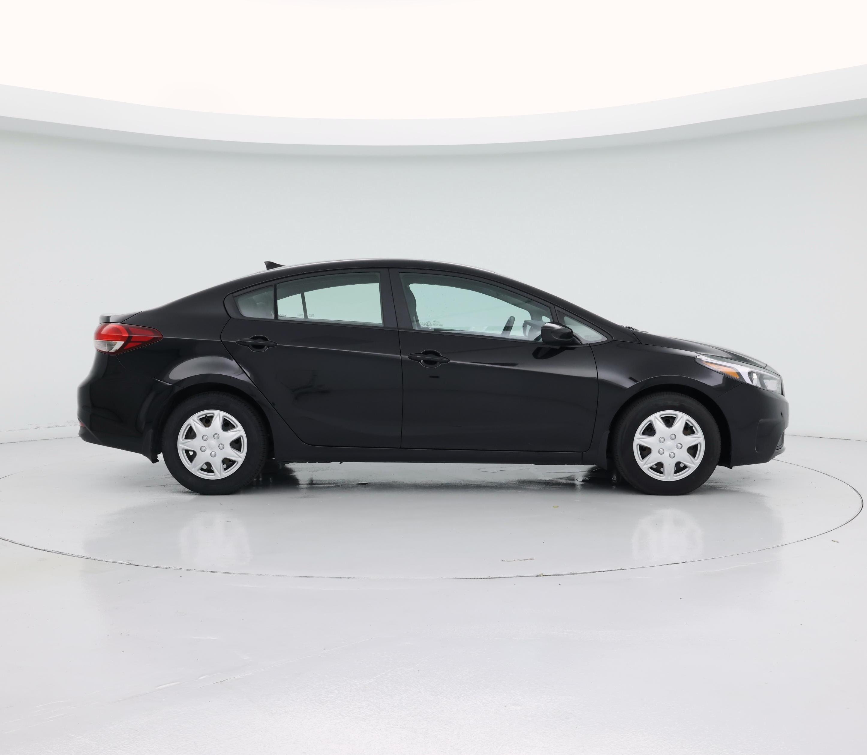 Thumbnail: 2017 Kia Forte - 7