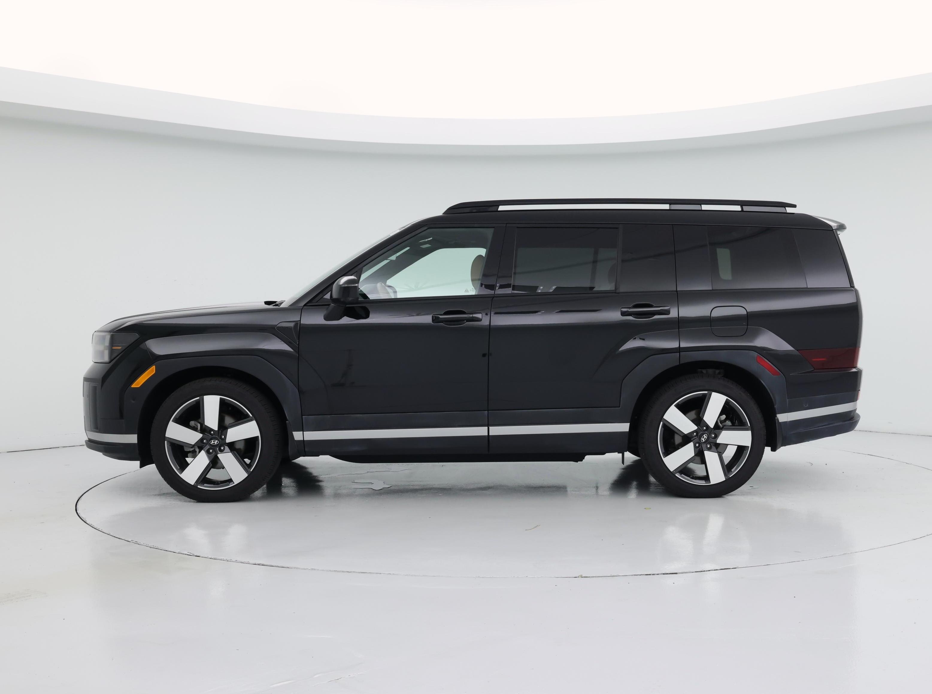 Thumbnail: 2025 Hyundai Santa Fe - 3