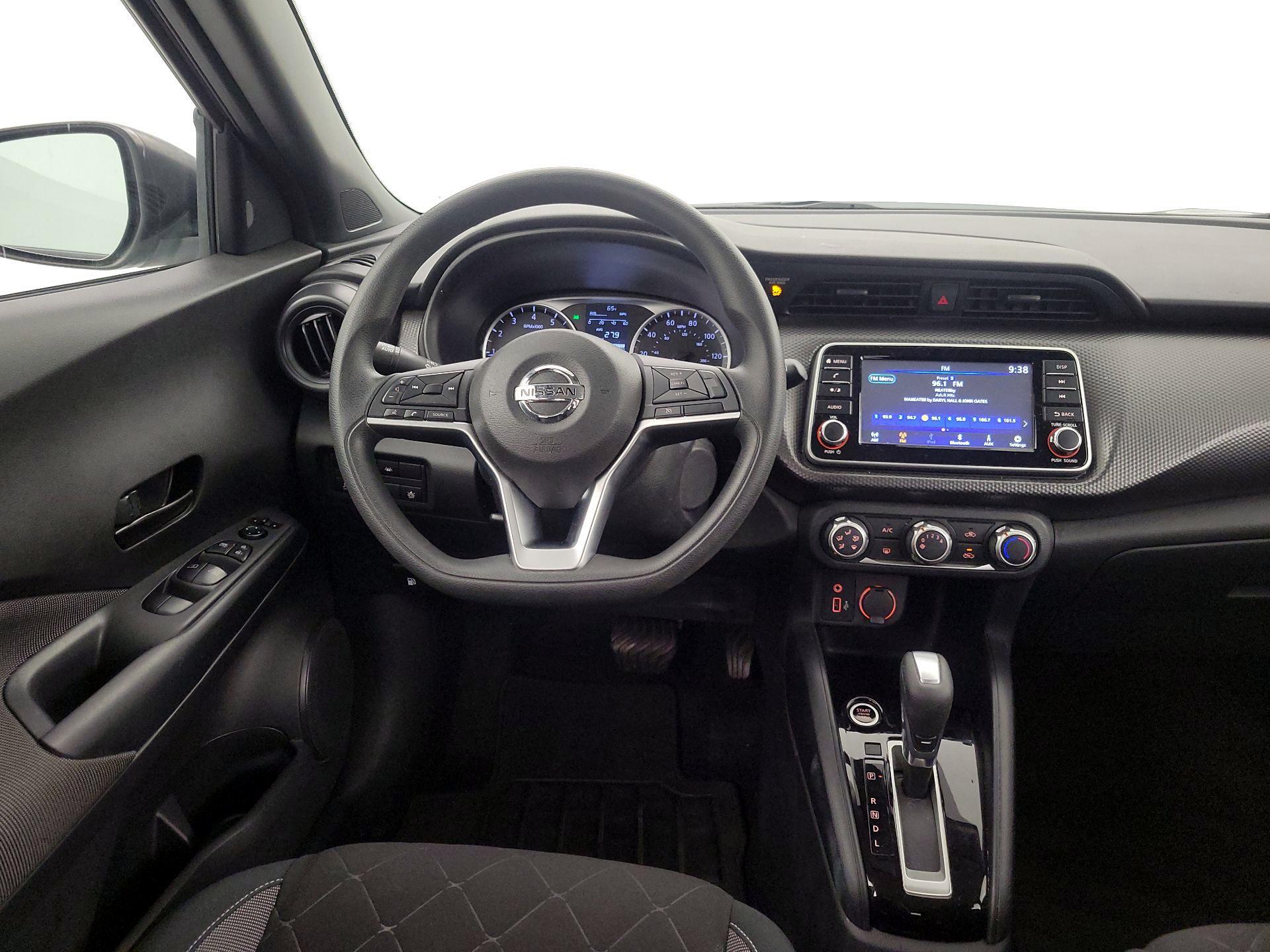 Thumbnail: 2020 Nissan Kicks - 10