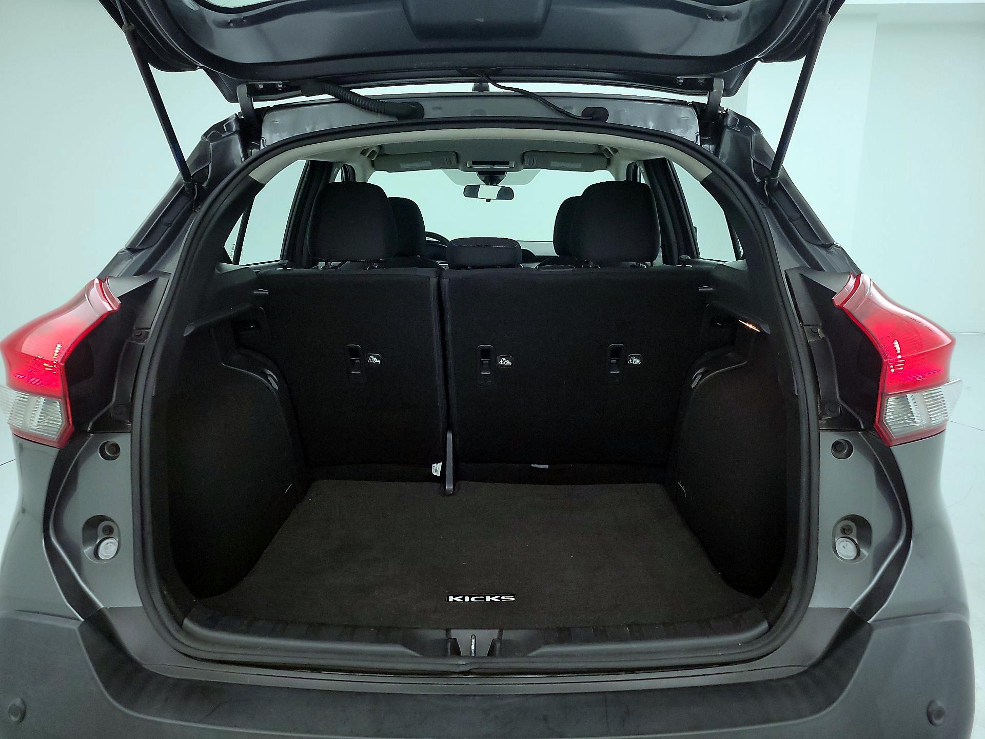 Thumbnail: 2020 Nissan Kicks - 20