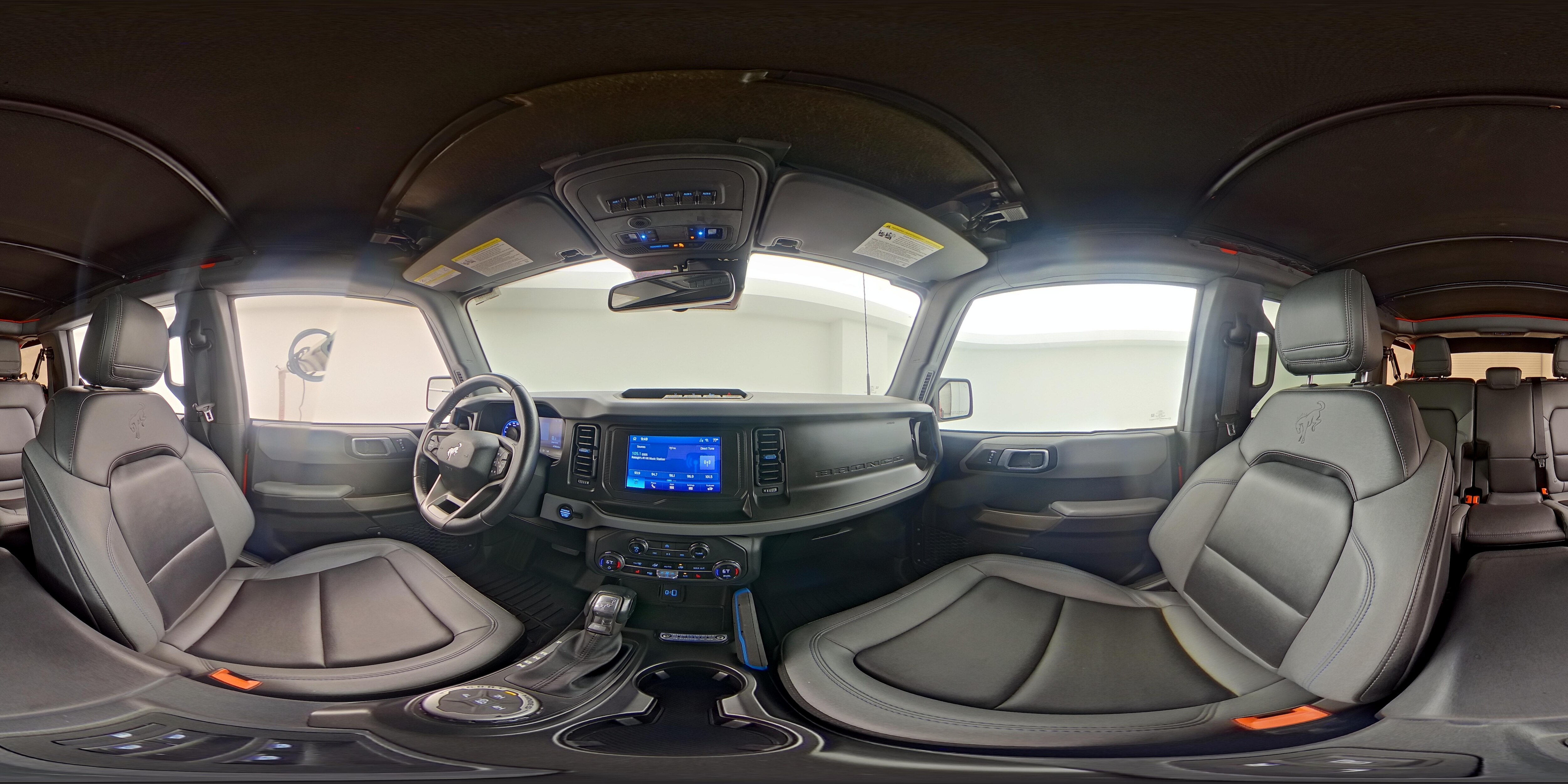 2023 Ford Bronco 4-Door Black Diamond - Photo 24