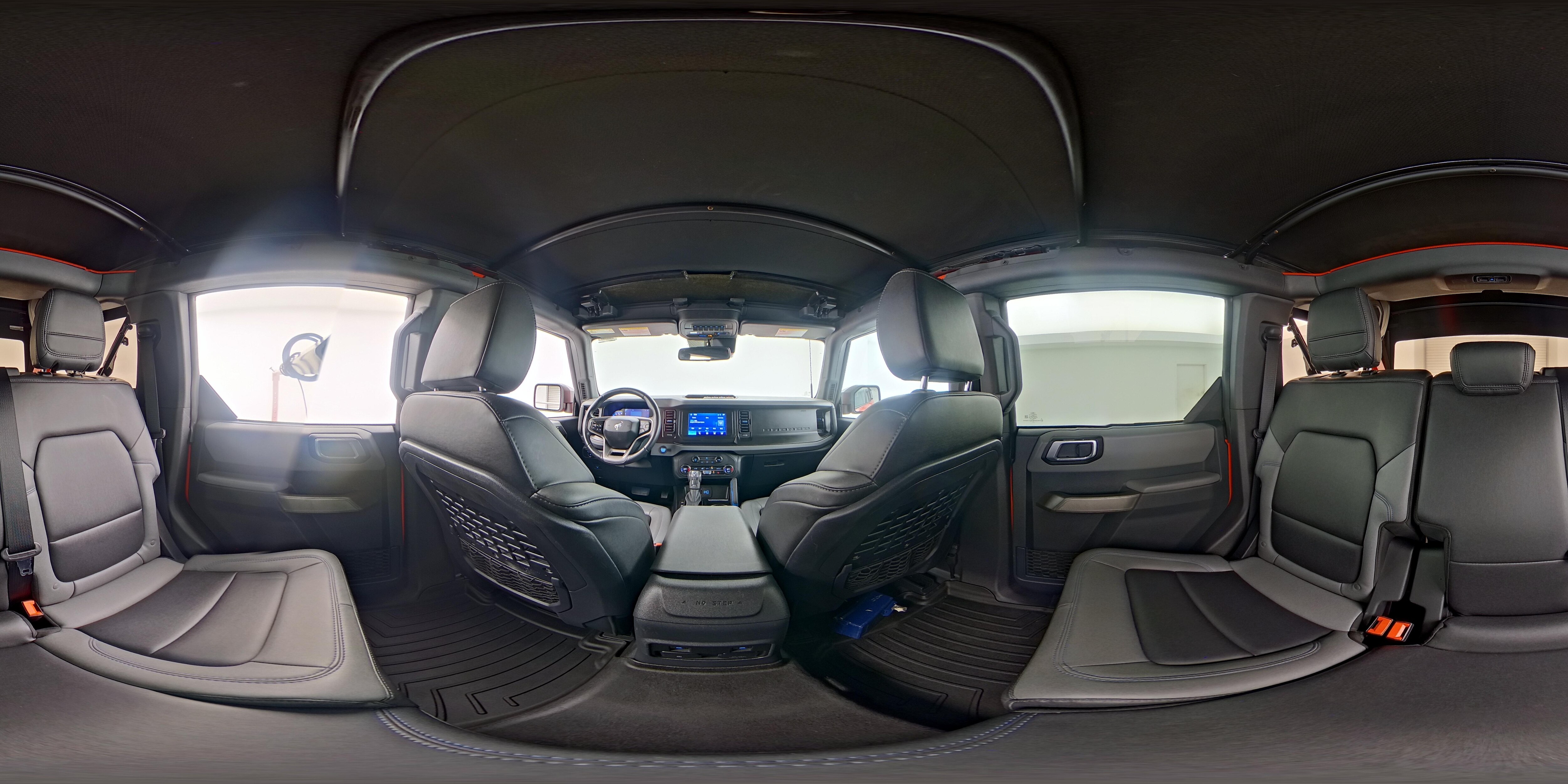 2023 Ford Bronco 4-Door Black Diamond - Photo 25