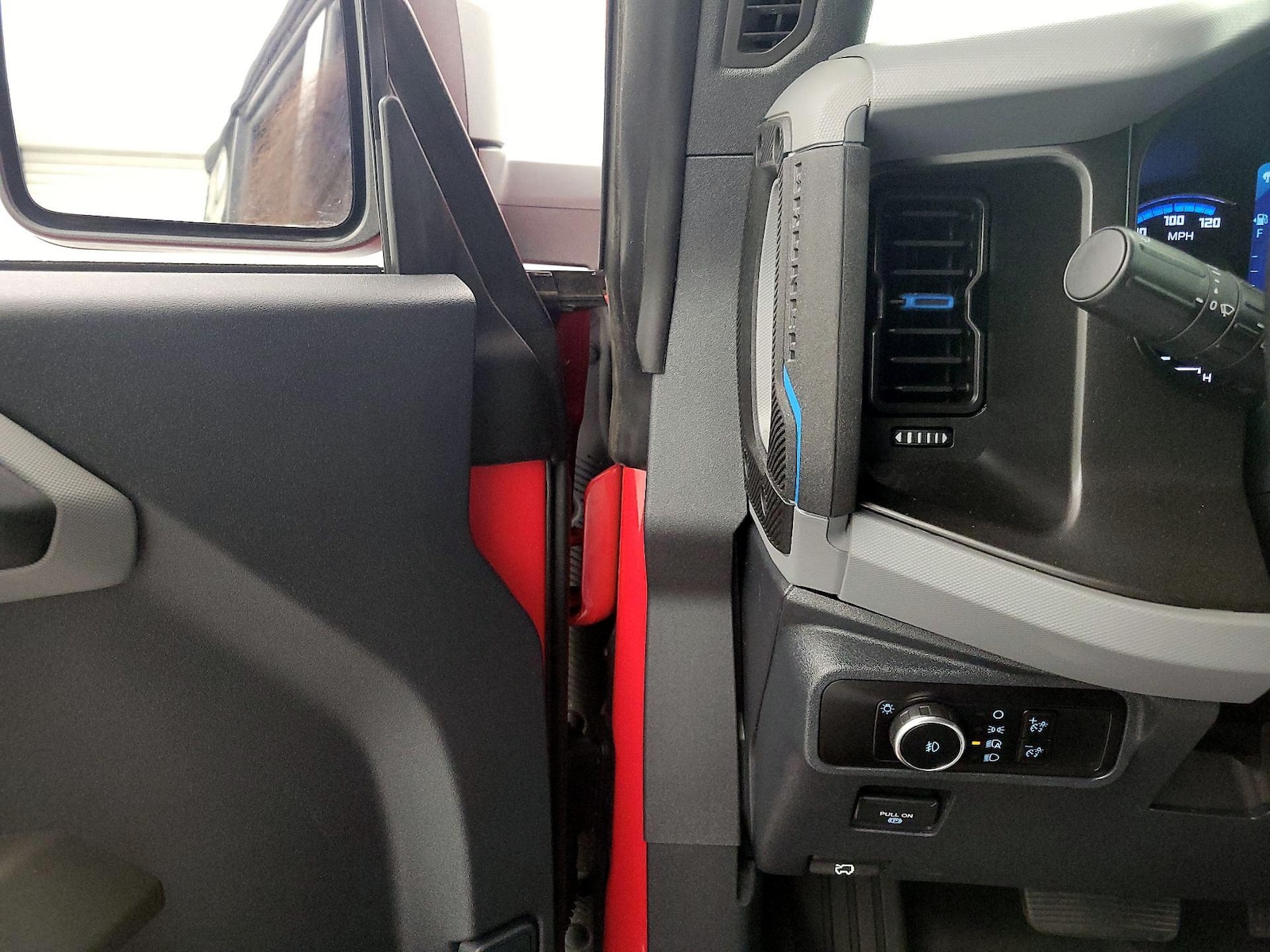 2023 Ford Bronco 4-Door Black Diamond - Photo 14