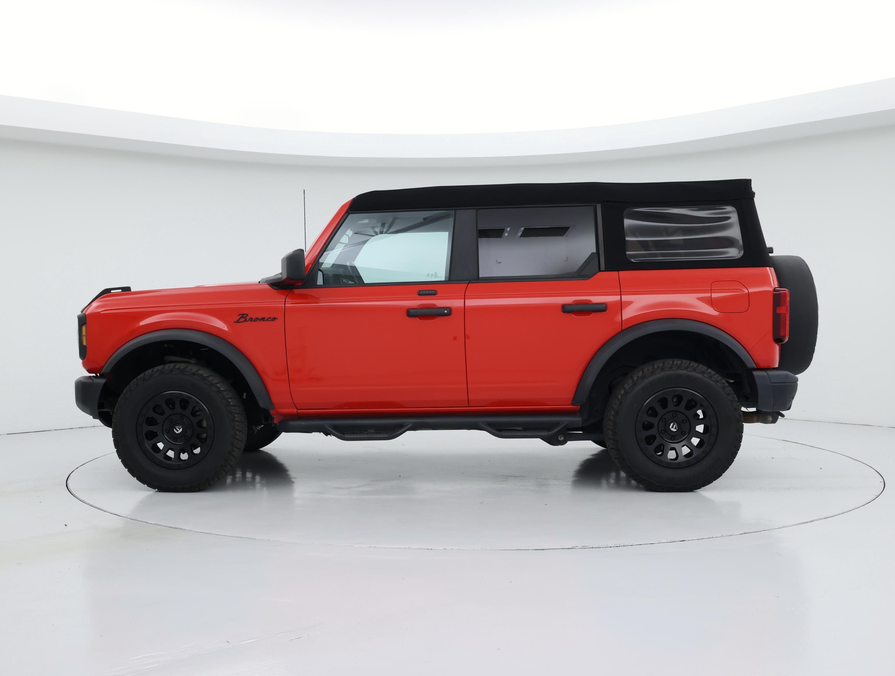 Thumbnail: 2023 Ford Bronco - 3