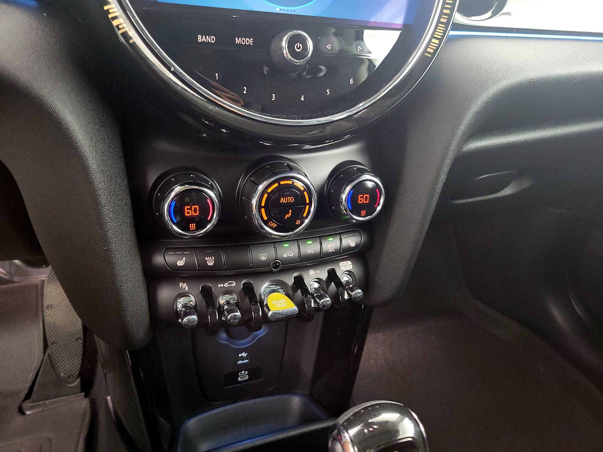 Thumbnail: 2024 MINI Cooper Hardtop - 17