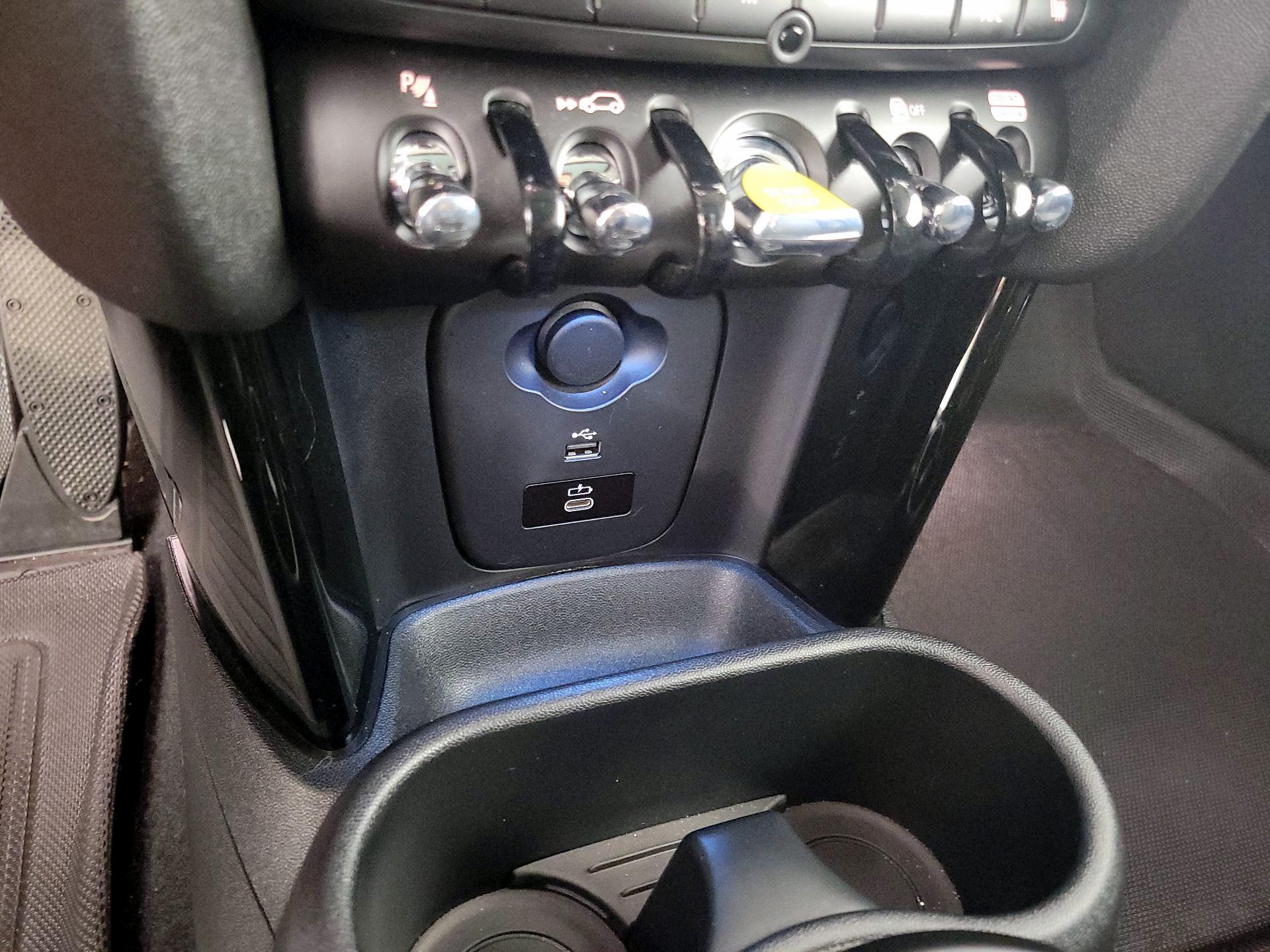 Thumbnail: 2024 MINI Cooper Hardtop - 19