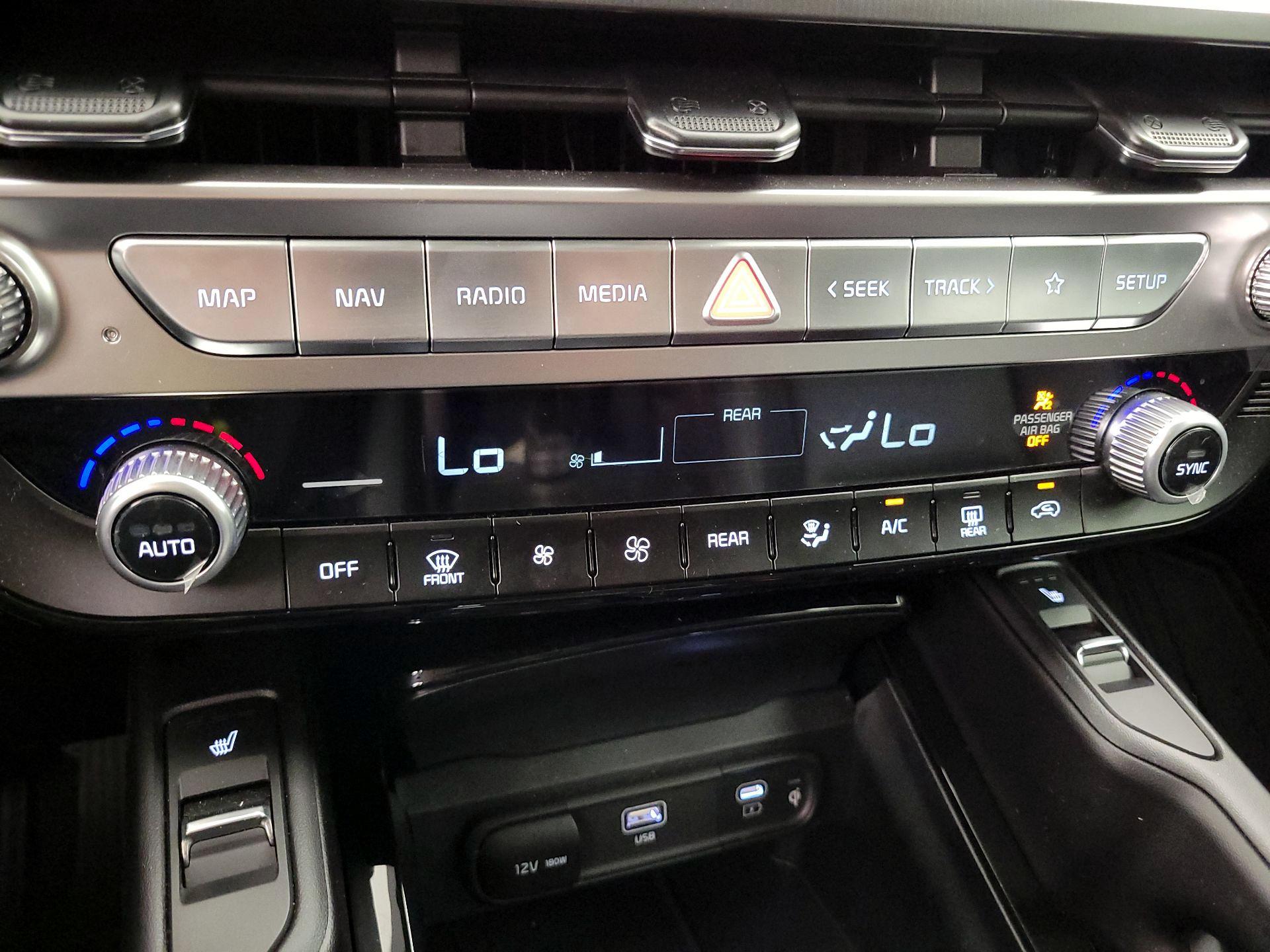 Thumbnail: 2025 Kia Telluride - 16