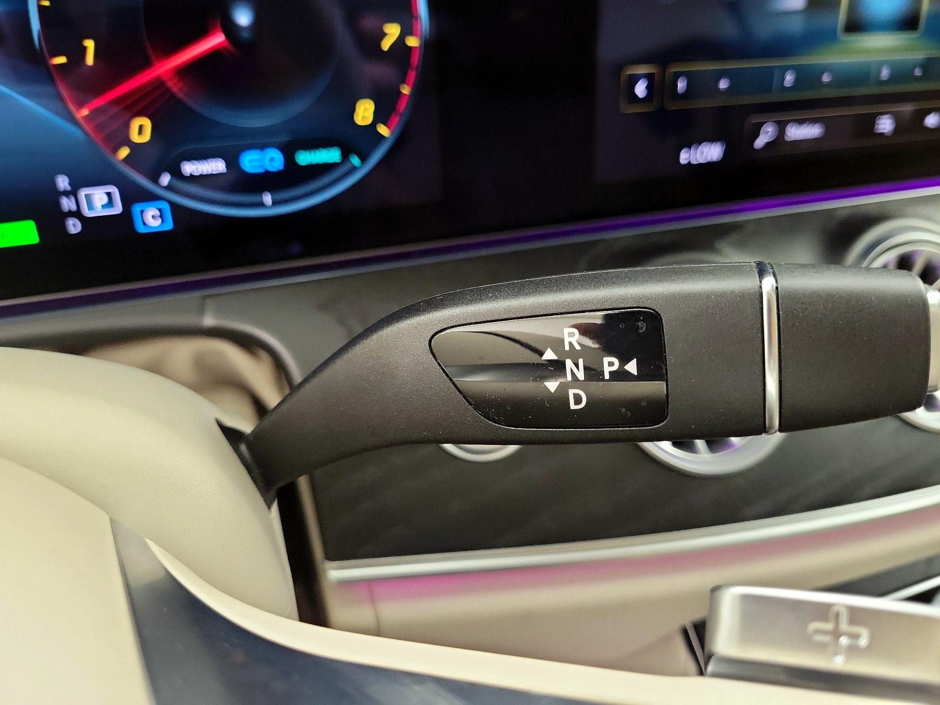 Thumbnail: 2023 Mercedes-Benz E-Class - 18