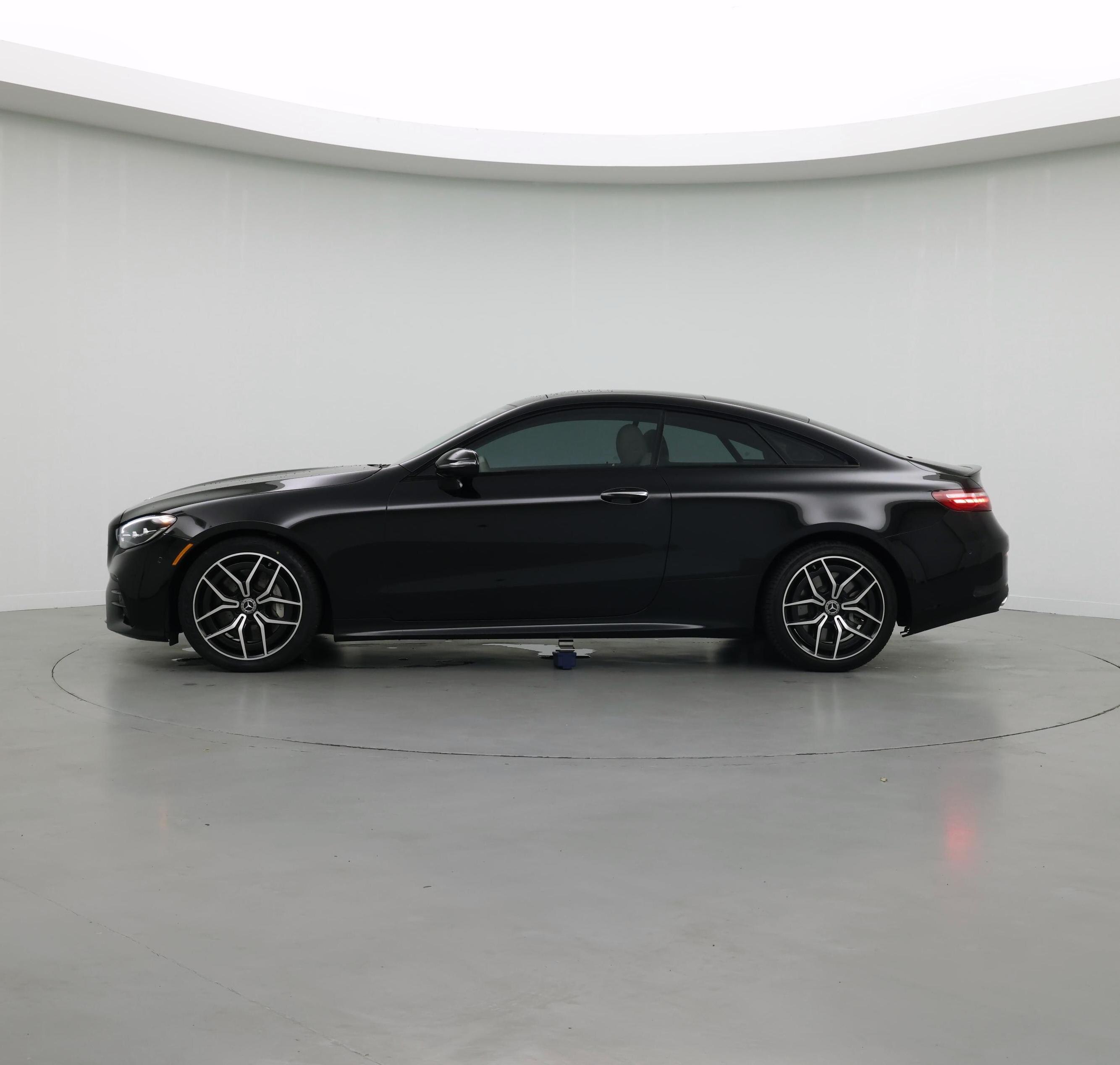 Thumbnail: 2023 Mercedes-Benz E-Class - 3