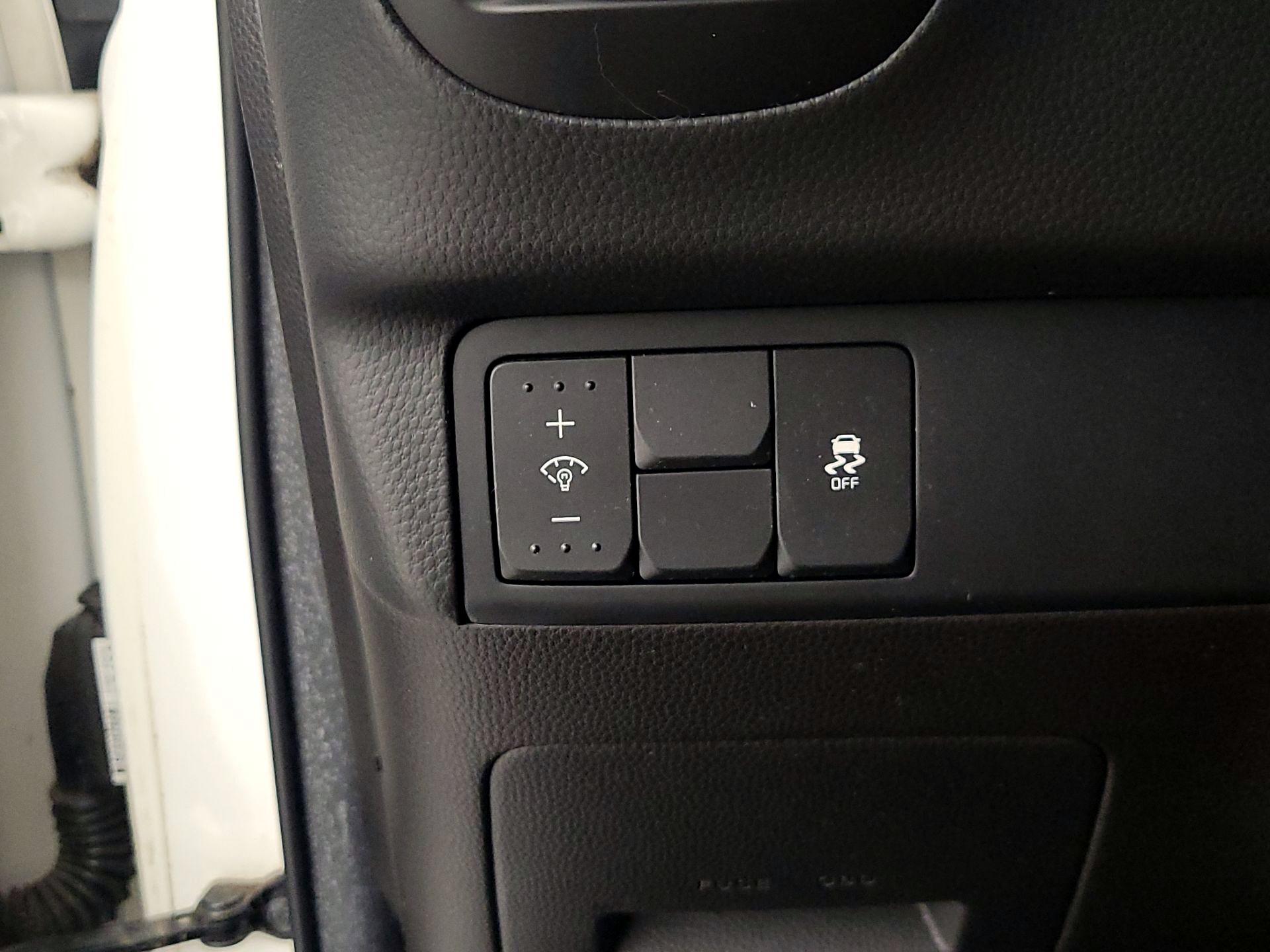 Thumbnail: 2015 Kia Soul - 13