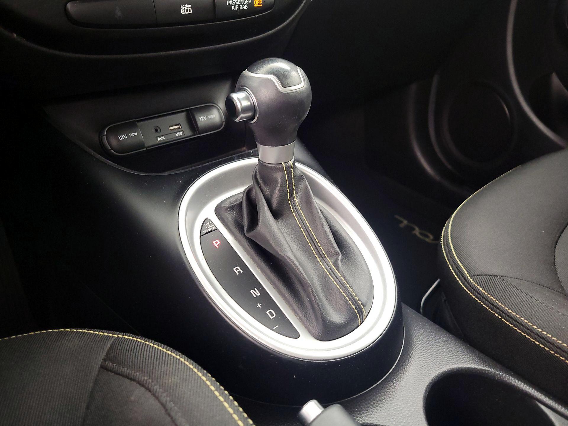 Thumbnail: 2015 Kia Soul - 16