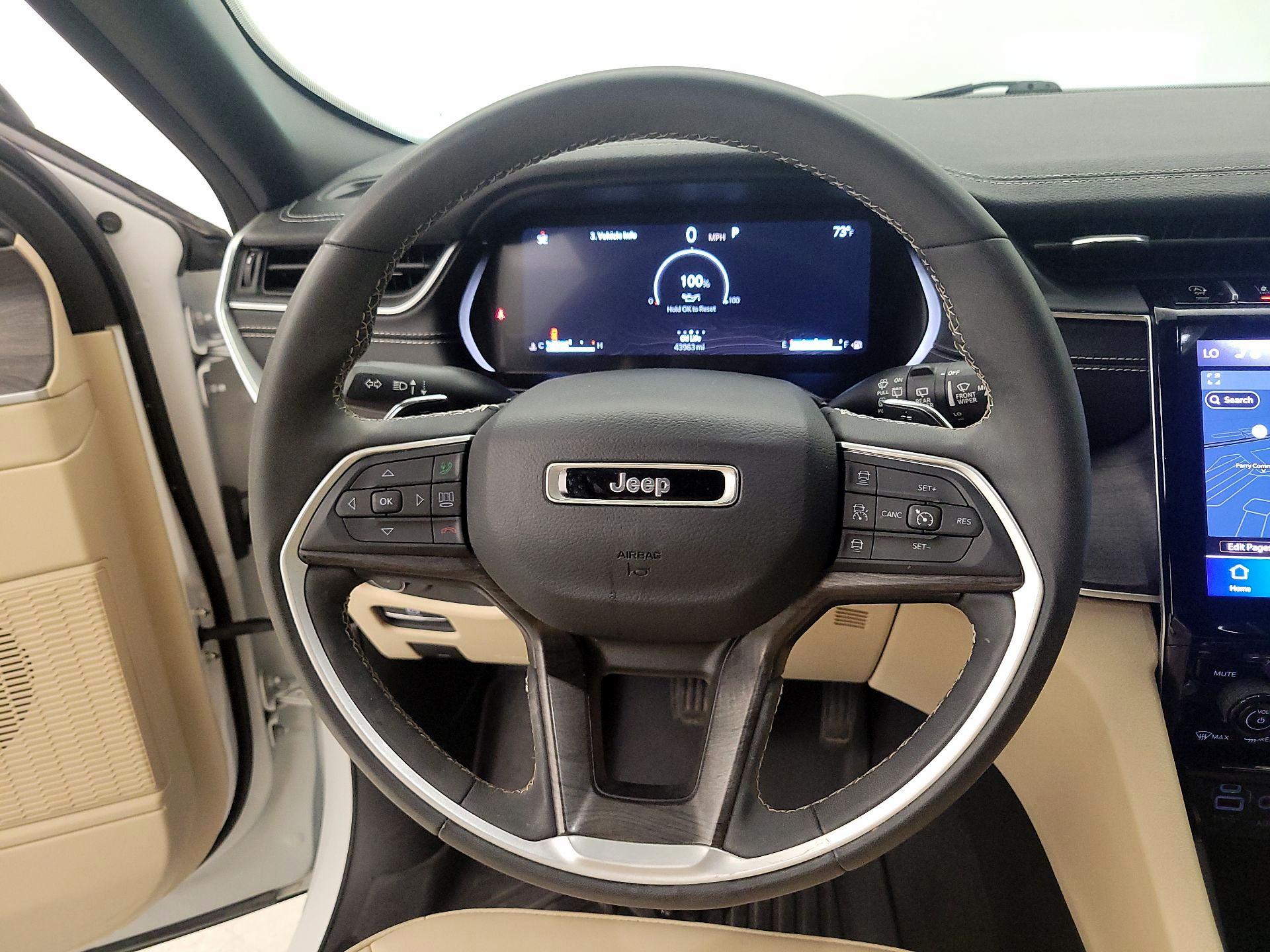 Thumbnail: 2024 Jeep Grand Cherokee - 10