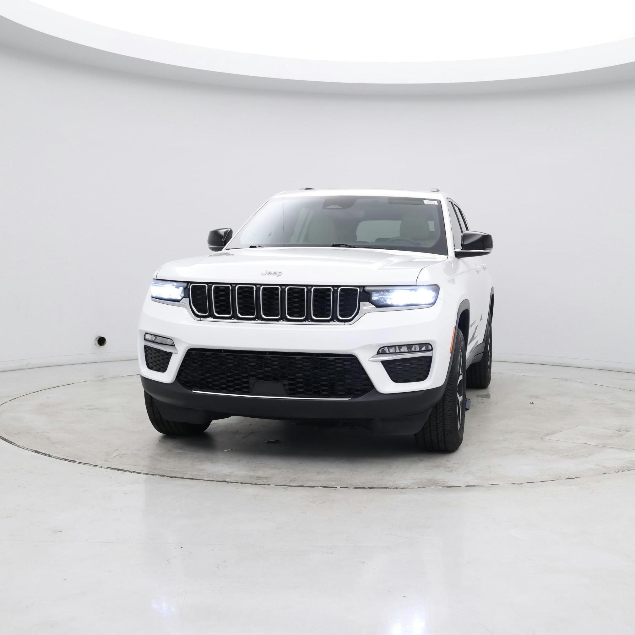 Thumbnail: 2024 Jeep Grand Cherokee - 4