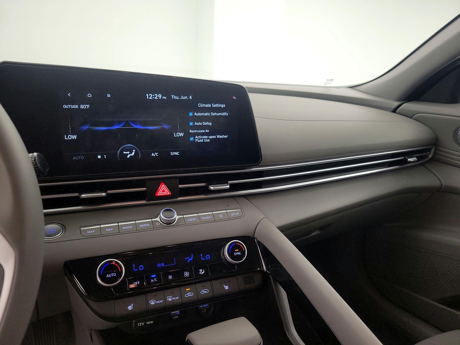 Thumbnail: 2023 Hyundai Elantra - 17