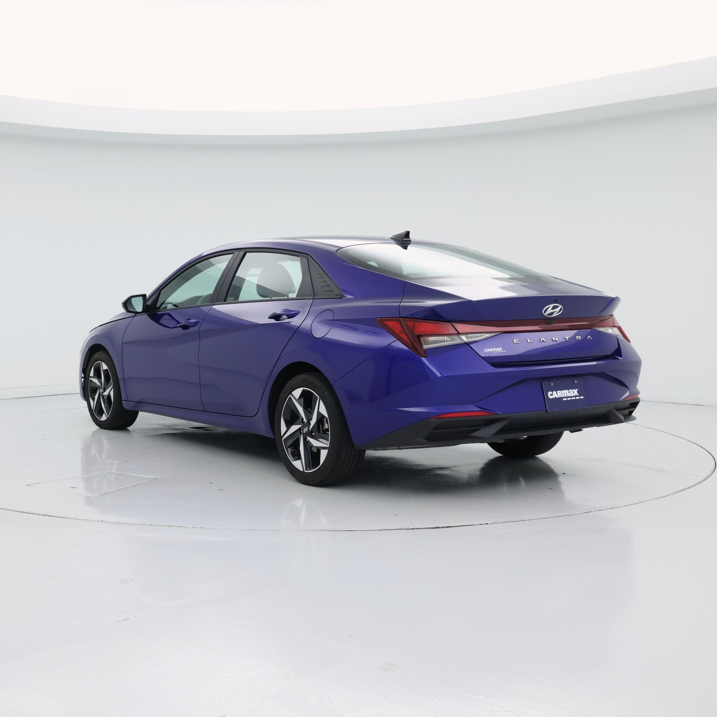 Thumbnail: 2023 Hyundai Elantra - 2