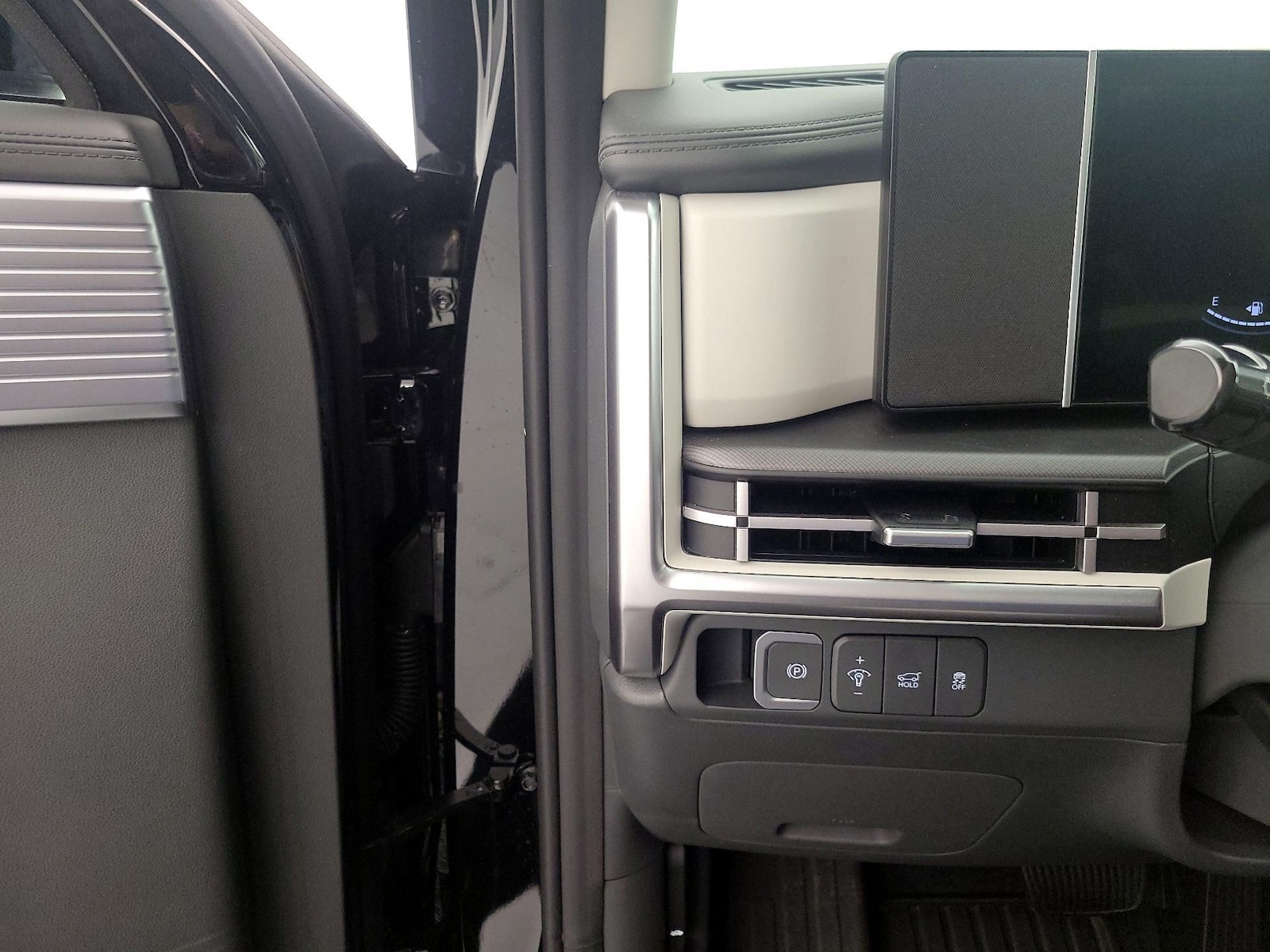 2026 Hyundai Santa Fe SE - Photo 14