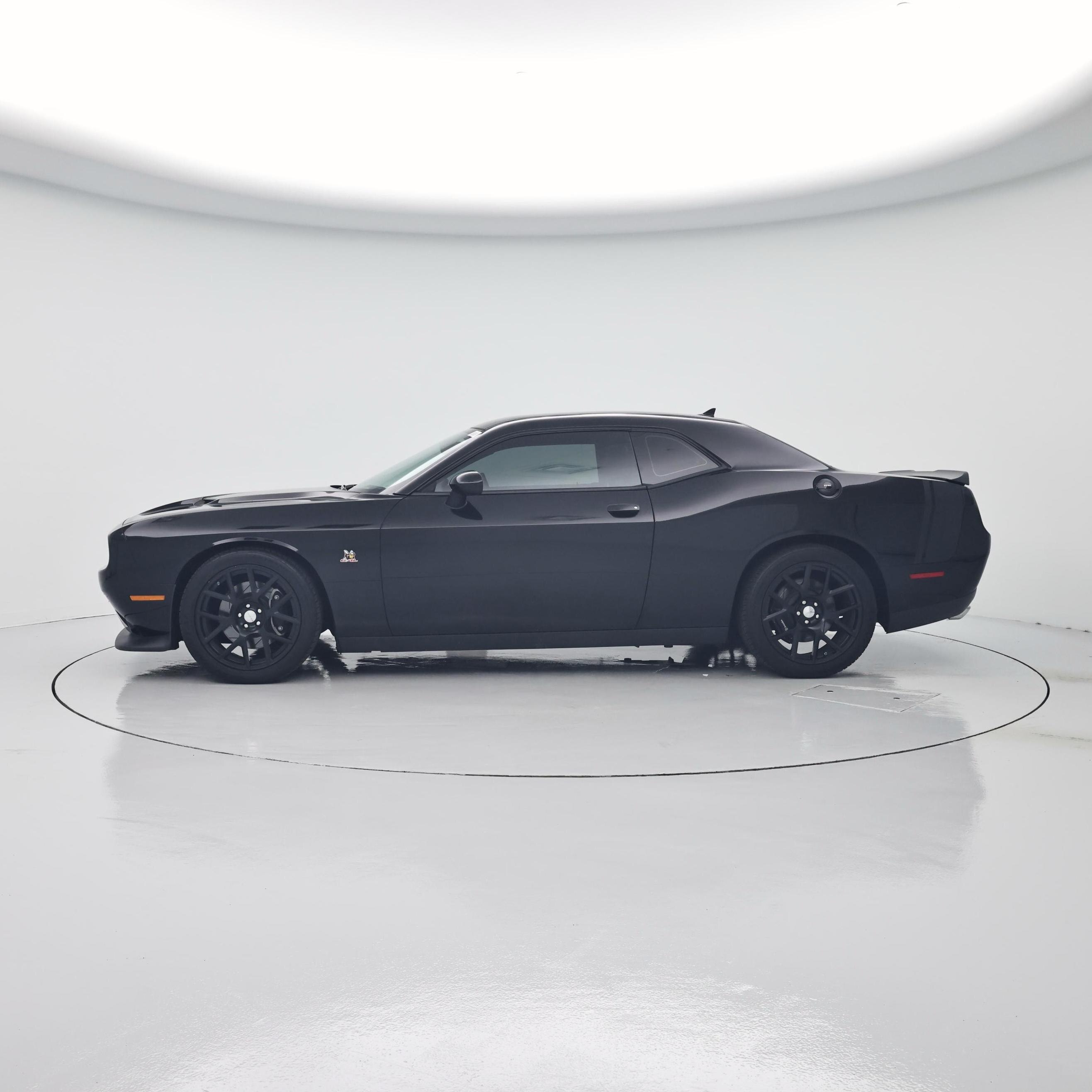 Thumbnail: 2015 Dodge Challenger - 3