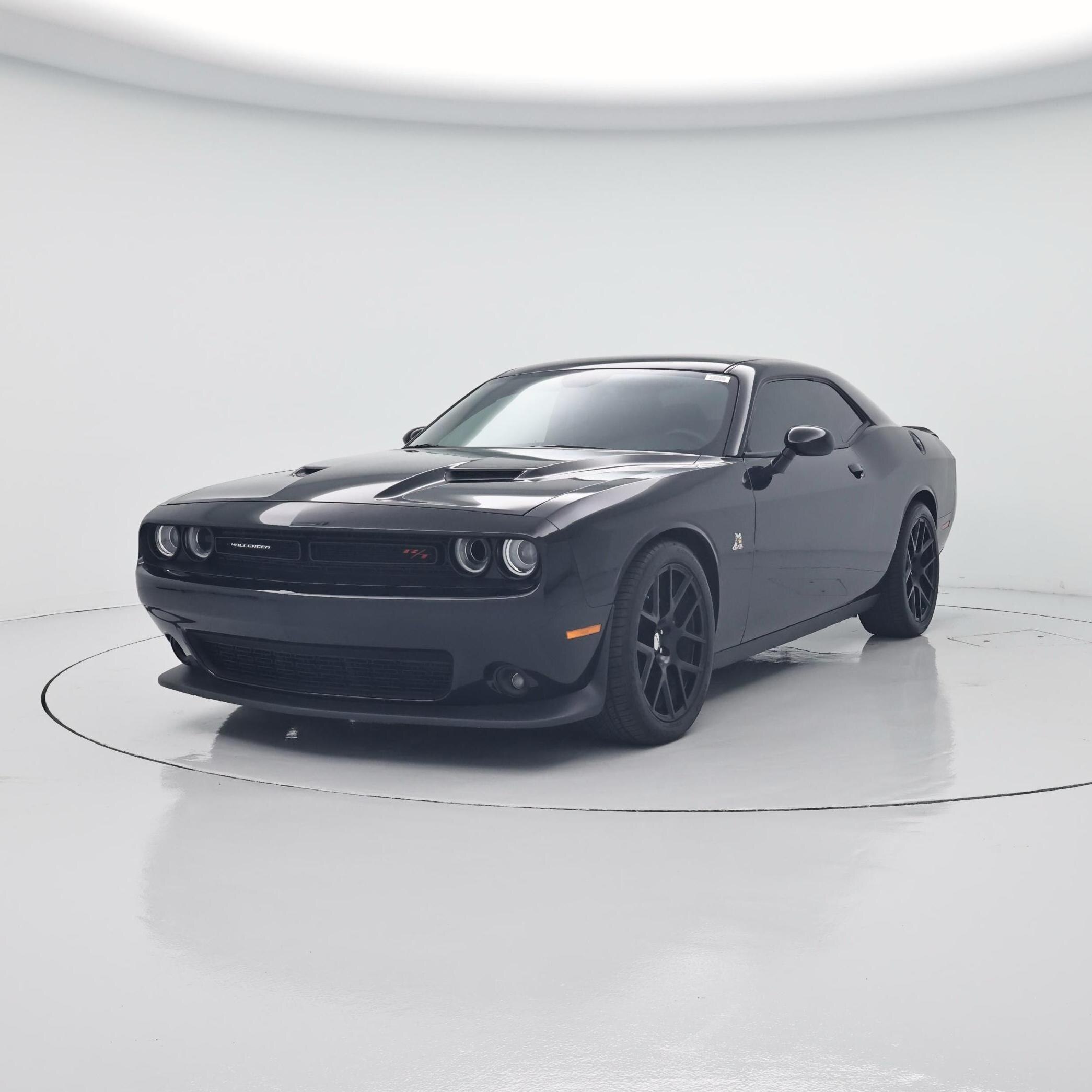 Thumbnail: 2015 Dodge Challenger - 4