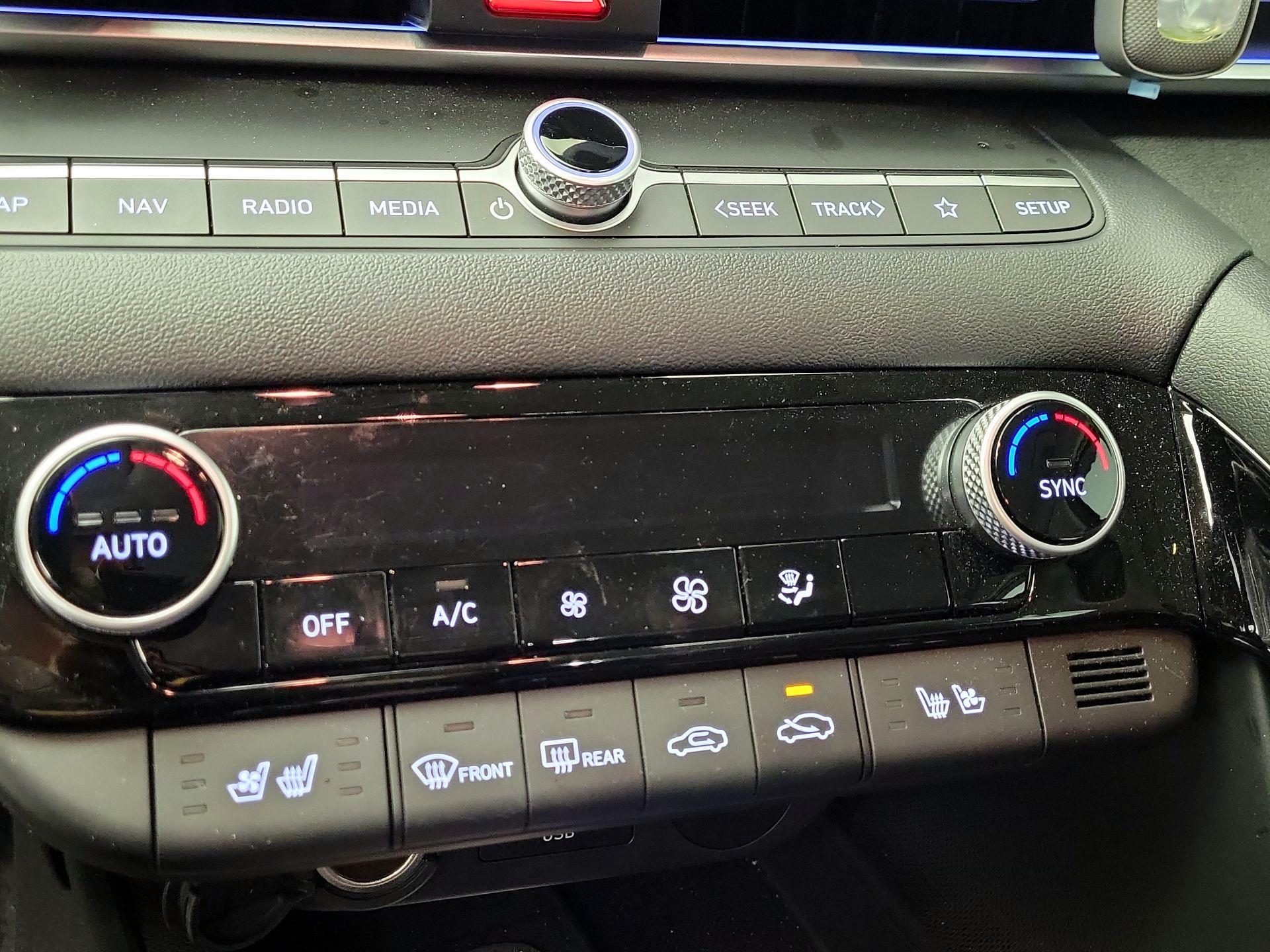 Thumbnail: 2026 Hyundai Elantra - 17